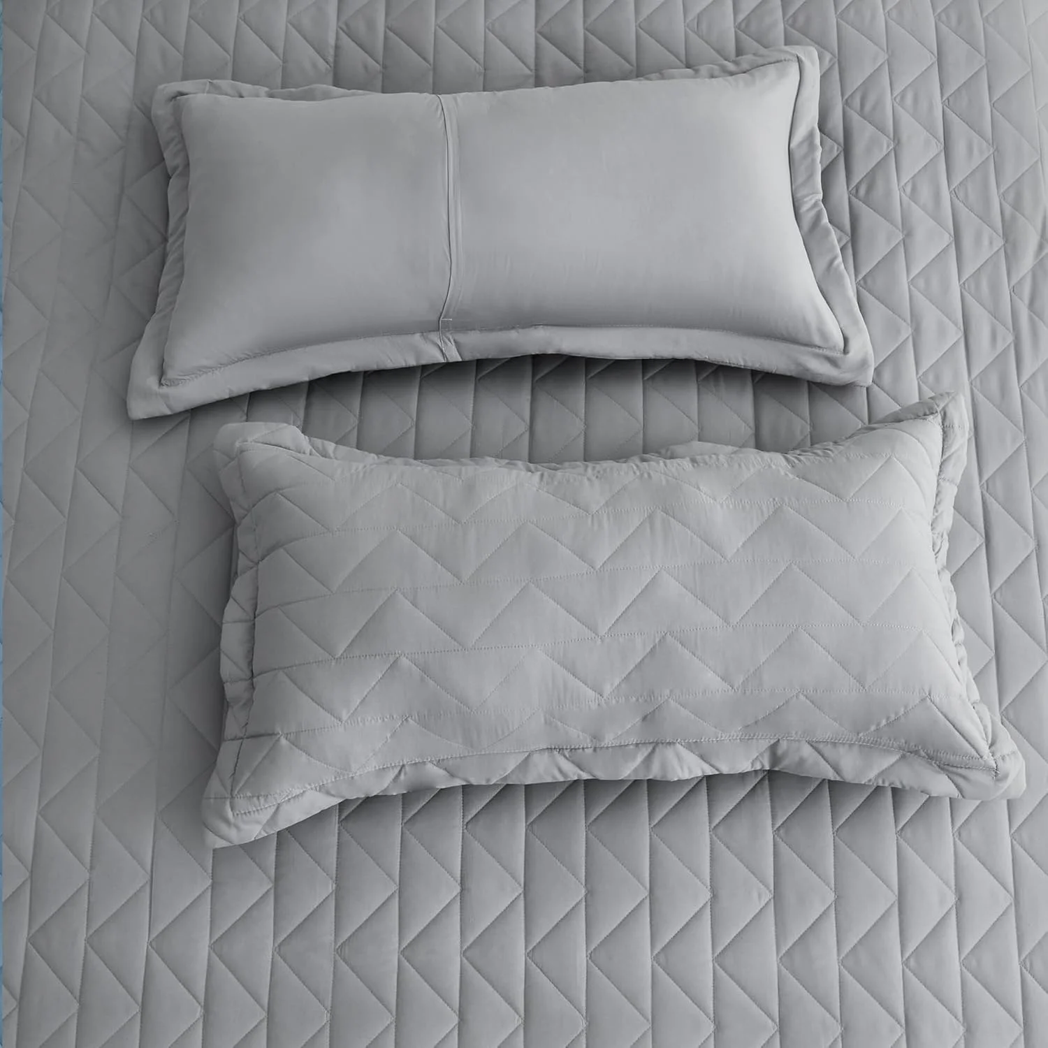 رو تختی بزرگ کینگ Blythease، طرح مدرن و معاصر، روکش سبک وزن، دو رو، ست 5 تکه، کینگ/کال کینگ، خاکستری