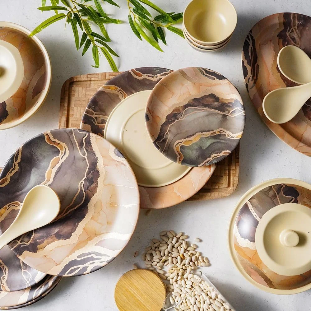 سرویس غذاخوری ۳۲ پارچه ملامین مات Urmi، شیک، بادوام و سبک برای ۶ نفر، مقاوم در برابر شکستن، ایده آل برای استفاده روزانه، مهمانی ها، غذاخوری در فضای باز و وعده های غذایی خانوادگی، کرم طلایی