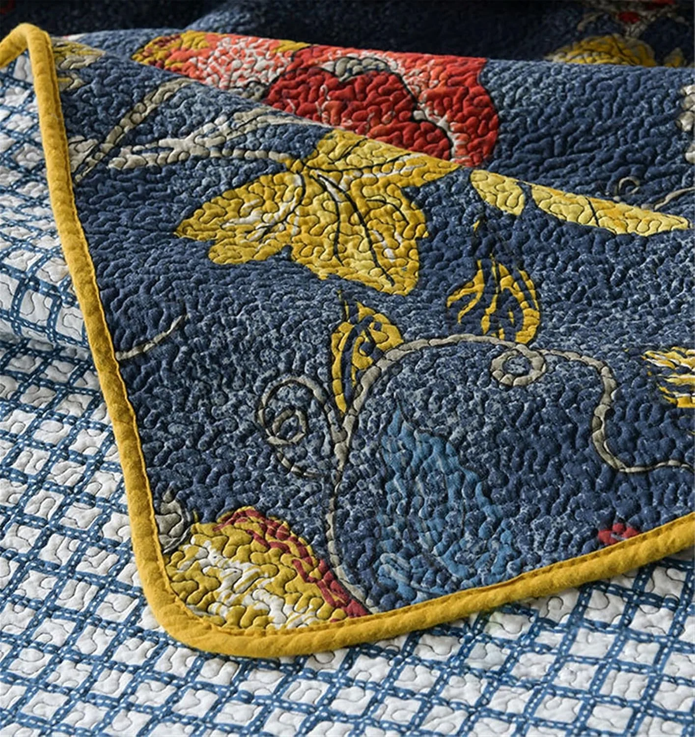 روتختی لحاف دار آبی 3 تکه پنبه ای دو رو طرح قرمز وینتیج سایز کینگ 230x250 سانتی متر به همراه 2 روبالشی 50x70 سانتی متر