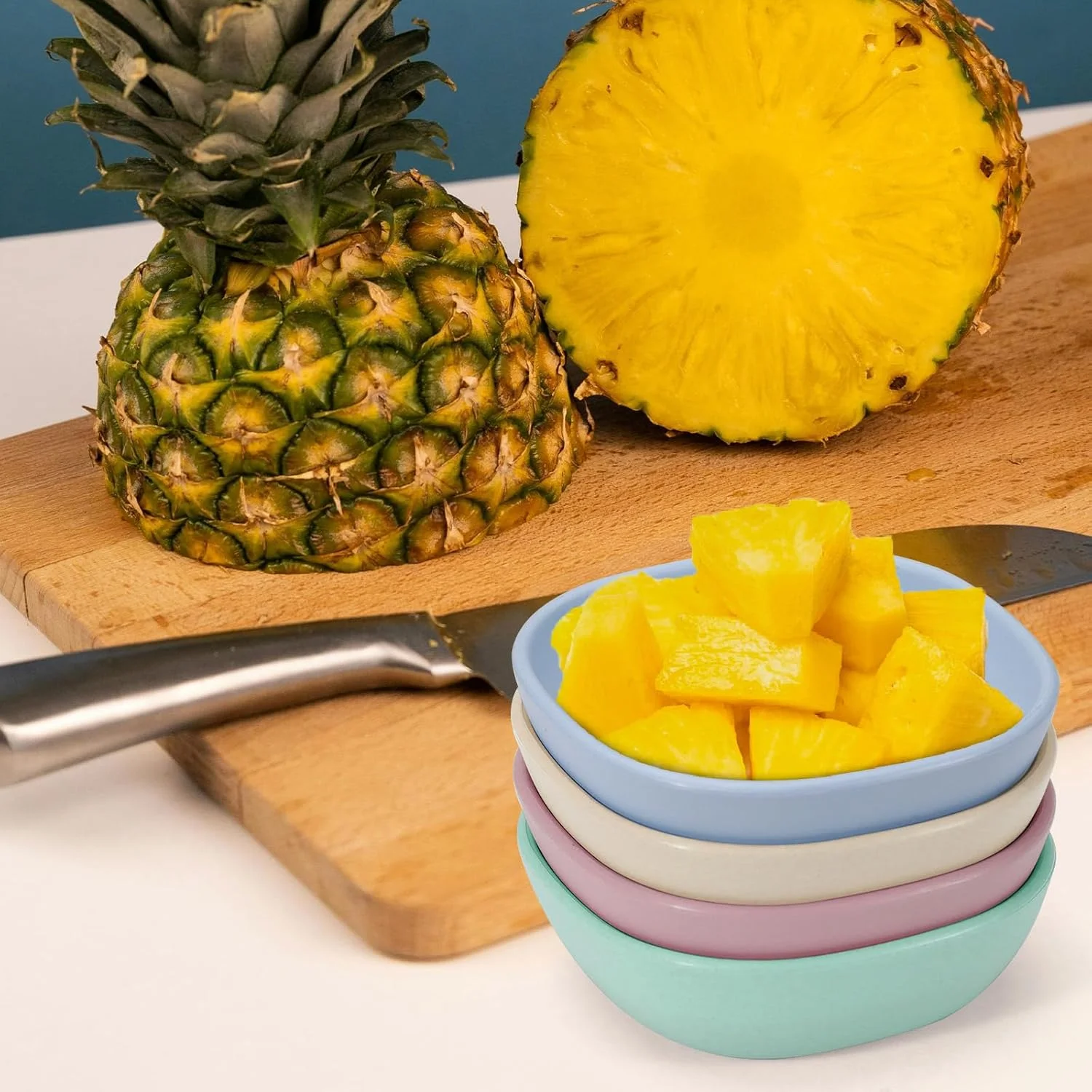 روچرلین 4 عدد کاسه دسر کوچک نی گندم 130 میلی لیتری، کاسه های پینچ انباشته، کاسه های آماده سازی کوچک فیبر بامبو، نعلبکی های غیر قابل شکستن برای غذاهای جانبی، چاشنی، میان وعده، پیش غذا (چند رنگ)