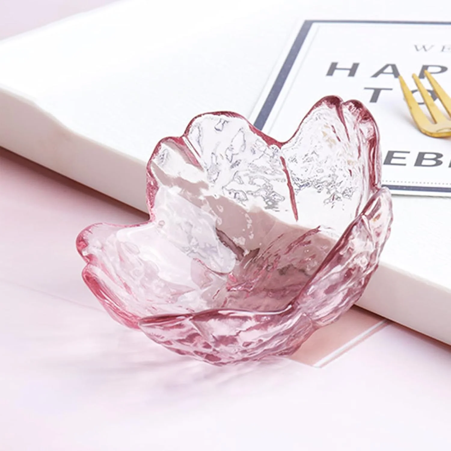 کاسه های سس خوری شیشه ای Soulnioi، ظروف چاشنی طرح شکوفه گیلاس ژاپنی، کاسه های کوچک کریستالی دسر خوری طرح ساکورا با قاشق، مناسب بستنی، تنقلات، سس و سوشی، ست 2 عددی - صورتی