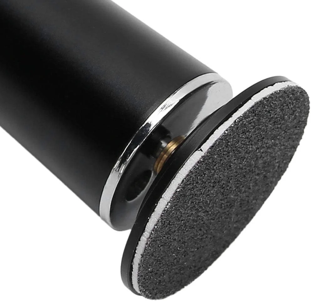 دستگاه برقی از بین برنده پینه پا با شارژ USB، گیربکس فلزی با گشتاور بالا، سرعت 600 دور در دقیقه، سنگ زنی زبر و نرم، باتری 2500 میلی آمپر ساعتی برای استفاده در منزل و سالن