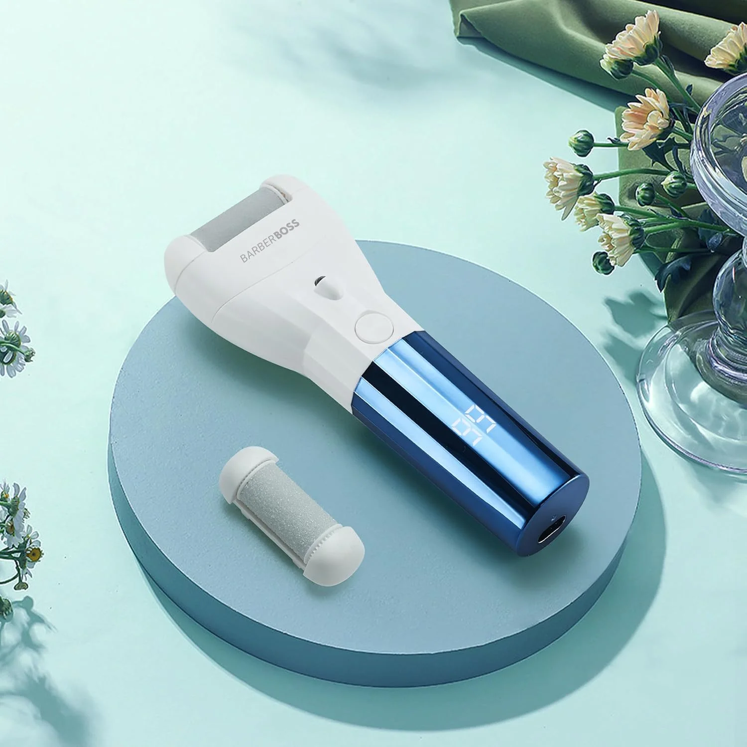 سوهان برقی ضد آب پینه BarberBoss، فایل پا شارژی برای پاشنه و کف پا، 3 سری غلتکی، نمایشگر LED، تنظیمات دو سرعته و چراغ داخلی، ابزار پدیکور برای داشتن پاهایی صاف و نرم سوهان برقی ضد آب پینه BarberBoss، فایل پا شارژی برای پاشنه و کف پا، 3 سری غلتکی، نمایشگر LED، تنظیمات دو سرعته و چراغ داخلی، ابزار پدیکور برای داشتن پاهایی صاف و نرم