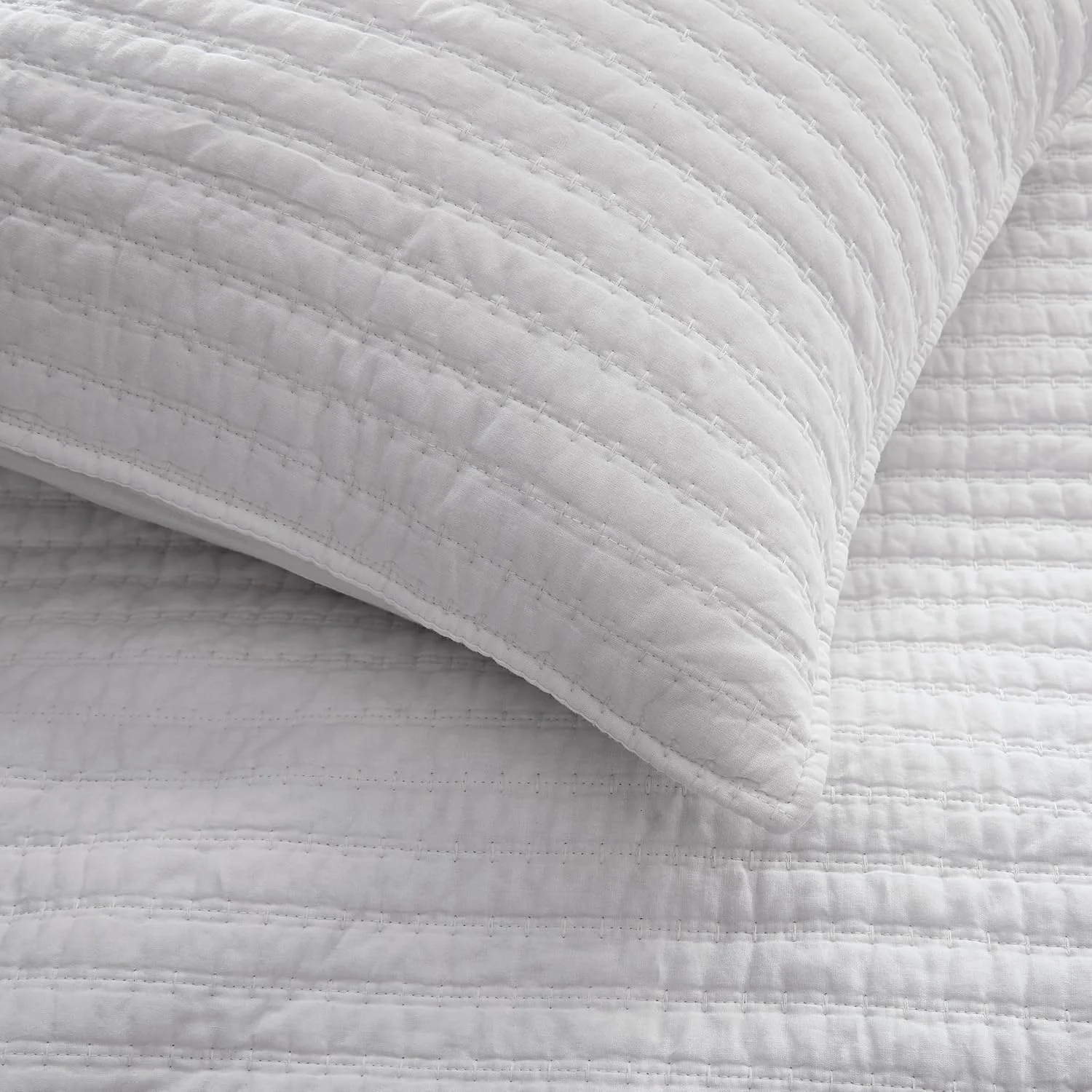 ست لحاف کینگ سایز 100% پنبه WDCOZY - روتختی نرم و سبک وزن با طرح راه راه سفید، بافت شبیه کتان، رو تختی روستایی به سبک خانه های روستایی، ملحفه گازی شیک و کهنه نما، 3 تکه