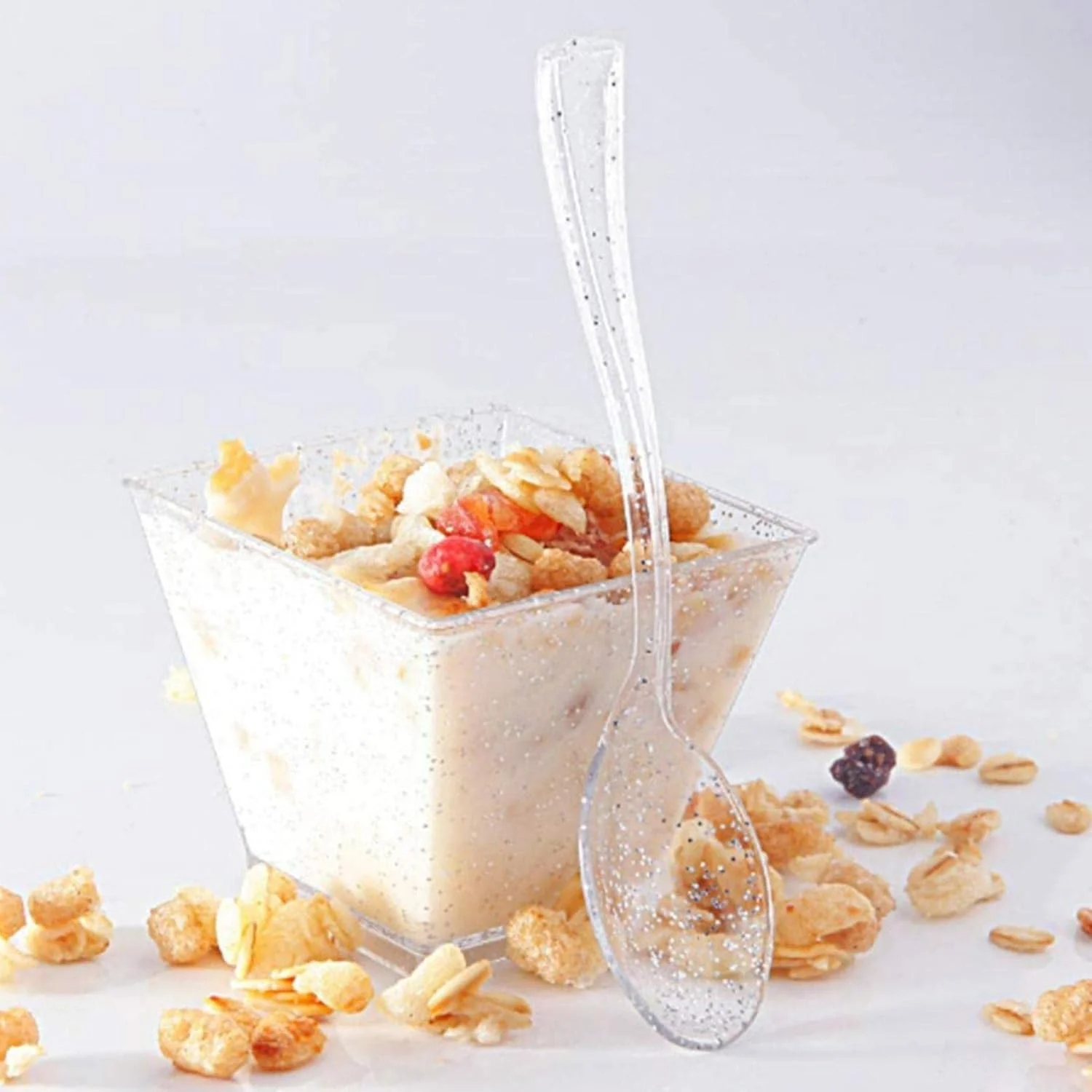 ظروف دسر مینی با قاشق | ظروف دسر مربعی کریستالی، کاسه دسر اکلیلی طلایی نقره ای برای دسر مهمانی، پیش غذا، میوه، پارفه، ترایفل، موس، پودینگ