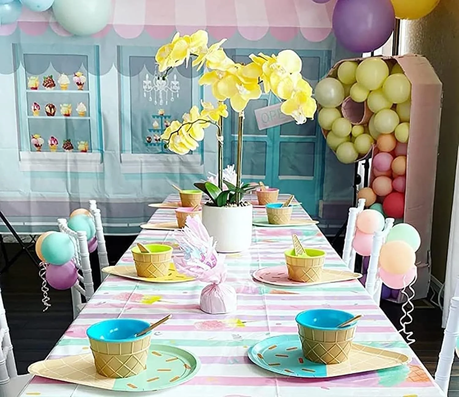 کاسه بستنی رنگ آبنباتی کارتونی، ست کاسه و قاشق بستنی کودک، فنجان های بستنی پلاستیکی قابل استفاده مجدد، تزئینات جشن تولد بستنی (بسته 6 عددی)