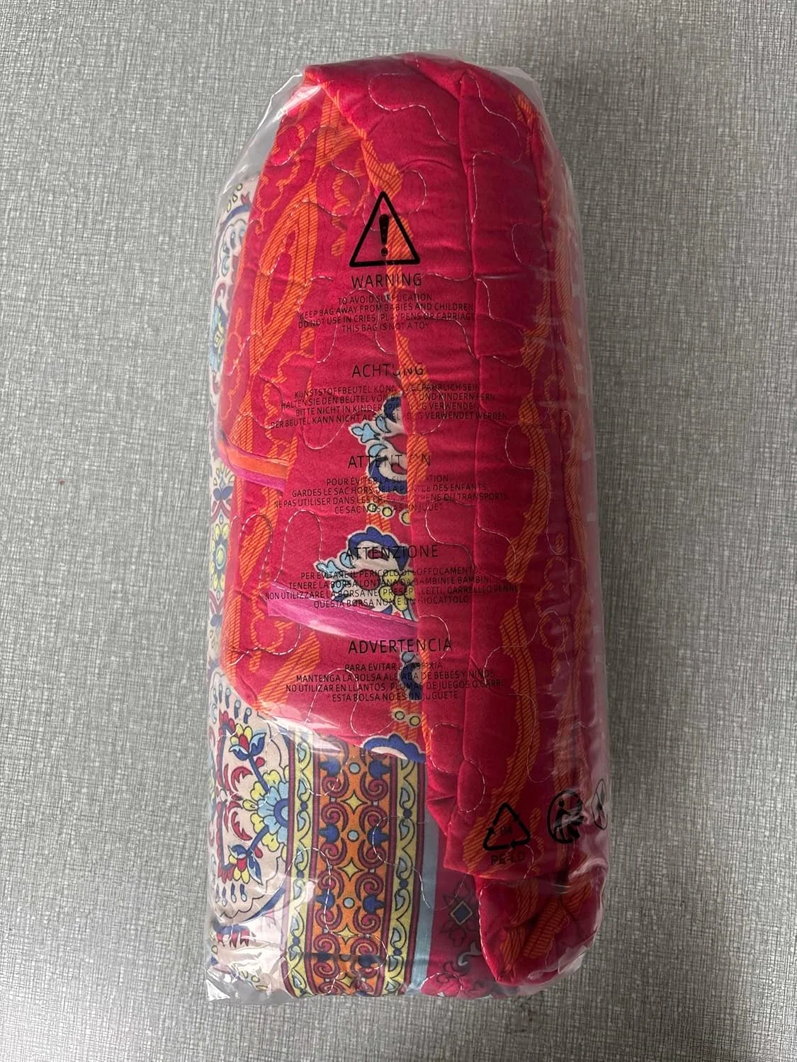 روتختی وانگز بدینگ 220 x 240 سانتی متر، رنگ خاکی، طرح راه راه، لحاف سه تکه دونفره، لحاف میکروفایبر با 2 روبالشی 50 x 75 سانتی متر مناسب اتاق خواب و مبل