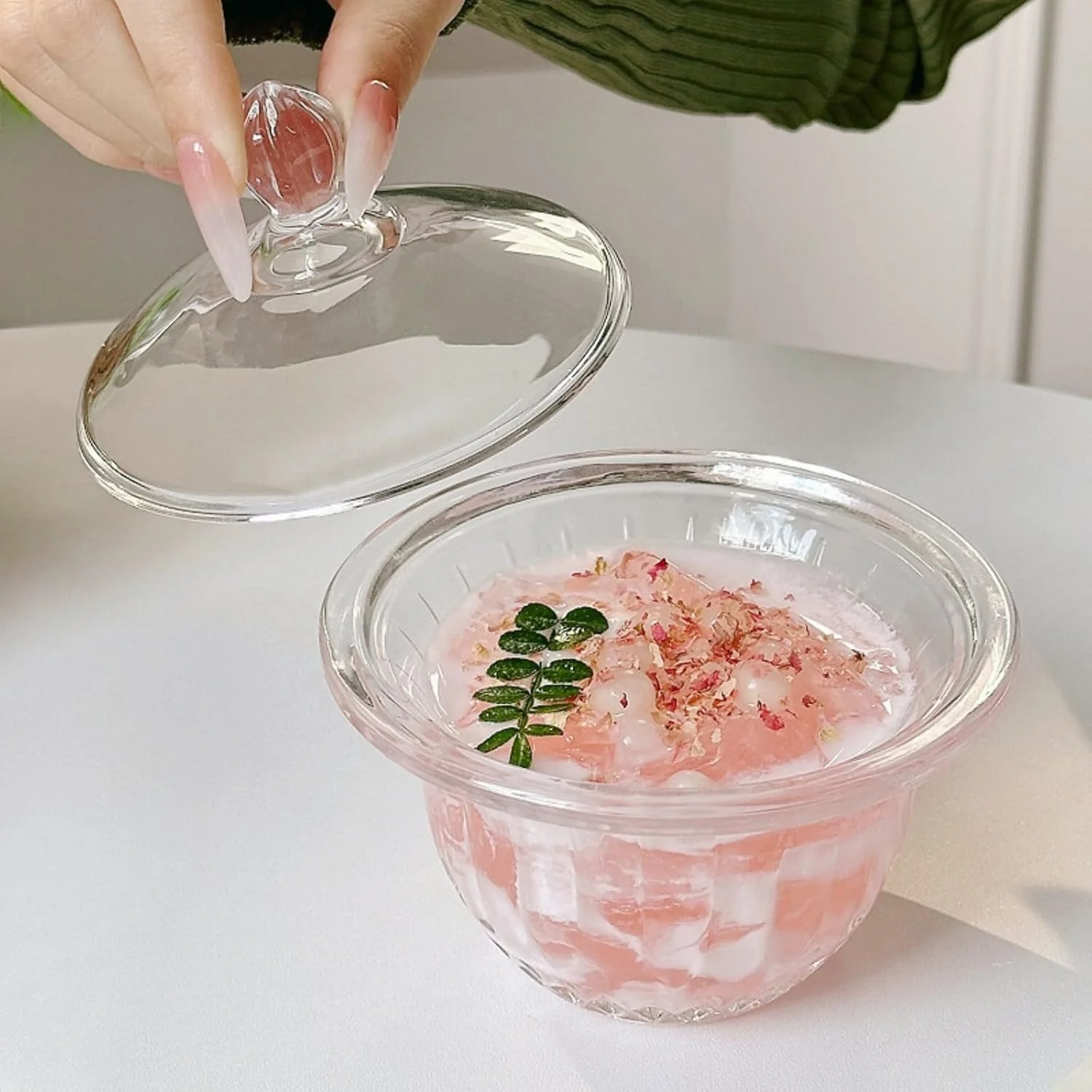 ست کاسه دسر شیشه ای Boxonly با درب، 210 میلی لیتر، کاسه های شیشه ای شفاف دست ساز برای بستنی، پودینگ، تنقلات، شامل 2 کاسه و 2 قاشق شکوفه گیلاس، طراحی مدرن و مینیمالیستی برای استفاده در منزل ست کاسه دسر شیشه ای Boxonly با درب، 210 میلی لیتر، کاسه های شیشه ای شفاف دست ساز برای بستنی، پودینگ، تنقلات، شامل 2 کاسه و 2 قاشق شکوفه گیلاس، طراحی مدرن و مینیمالیستی برای استفاده در منزل