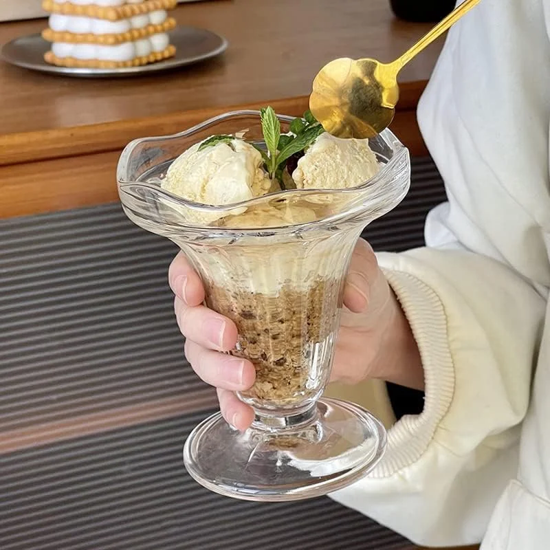 ست کاسه بستنی آرت دکو آزونه، 2 عددی، کاسه های کریستالی 150 میلی لیتری، کف ضخیم تر، قابل استفاده در فریزر و ماشین ظرفشویی، طراحی لاله ای زیبا برای دسرها، سالادها، میوه ها ست کاسه بستنی آرت دکو آزونه، 2 عددی، کاسه های کریستالی 150 میلی لیتری، کف ضخیم تر، قابل استفاده در فریزر و ماشین ظرفشویی، طراحی لاله ای زیبا برای دسرها، سالادها، میوه ها