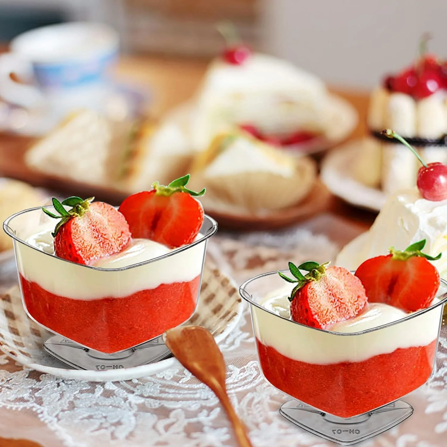 ظروف سرو دسر شفاف آزونی به همراه قاشق، بسته 50 عددی، فنجان های دسر پلاستیکی کوچک 120 میلی لیتری، فنجان های پیش غذا موس و پارفیت یکبار مصرف و قابل استفاده مجدد برای دورهمی های خانگی، رویدادها، مهمانی ها، عروسی ها ظروف سرو دسر شفاف آزونی به همراه قاشق، بسته 50 عددی، فنجان های دسر پلاستیکی کوچک 120 میلی لیتری، فنجان های پیش غذا موس و پارفیت یکبار مصرف و قابل استفاده مجدد برای دورهمی های خانگی، رویدادها، مهمانی ها، عروسی ها