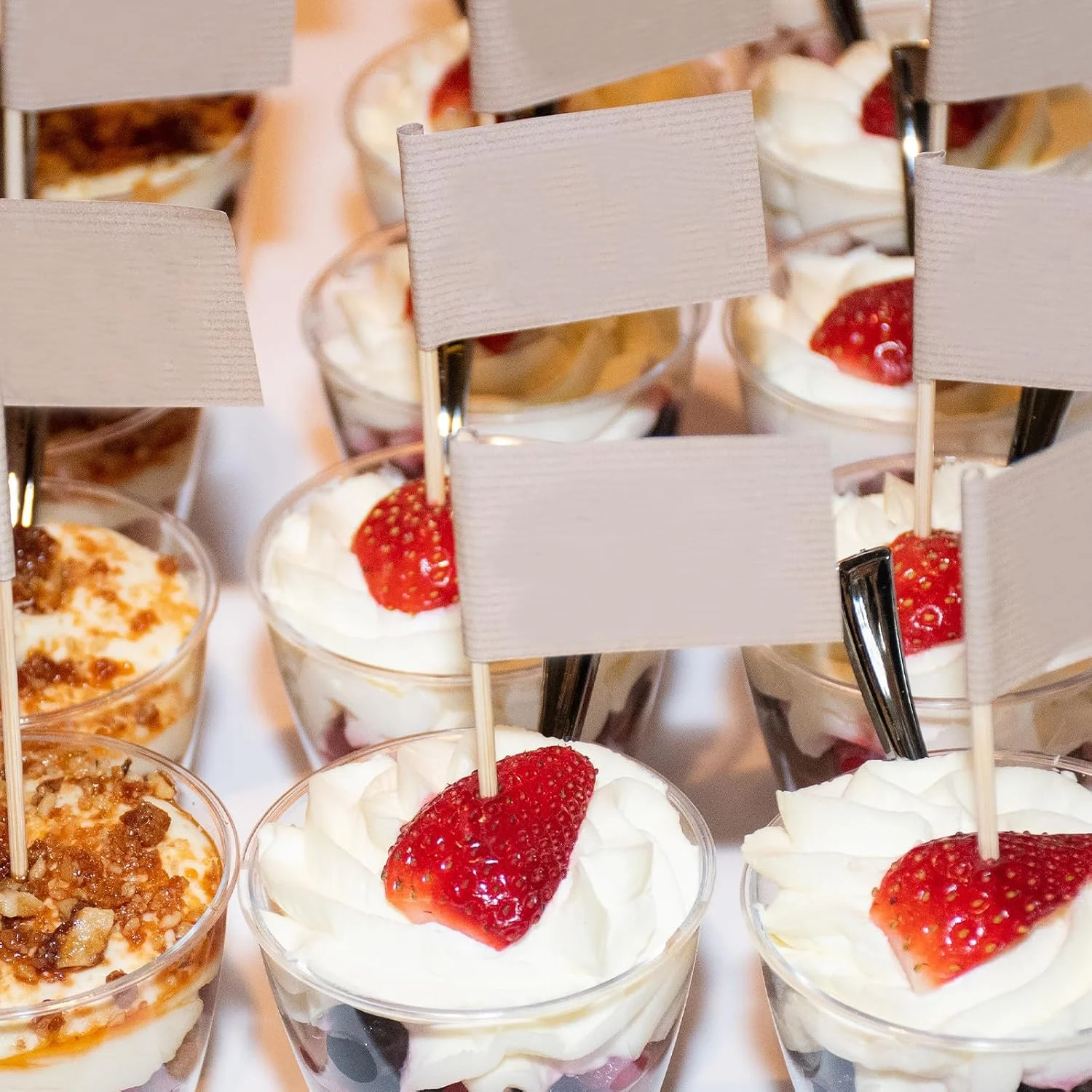 AKOLAFE 150PCS Dessert Bowls Plastic 90ml Small Dessert Bowls Reusable Mini Dessert Cups for Desserts, Dips, Sauces, Ice Cream, Trifles, Clear