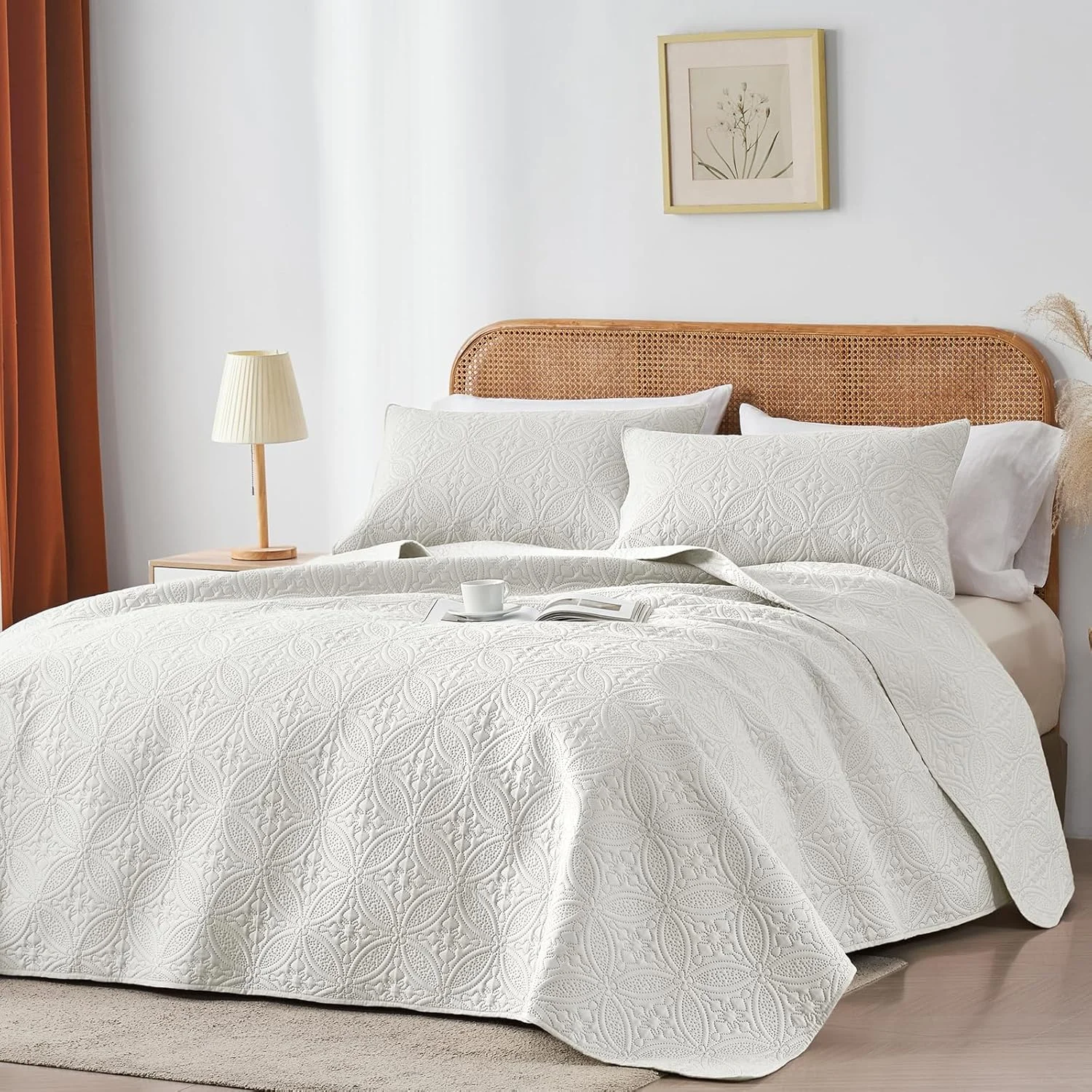 ست لحاف دو نفره WURUIBO کرم، روتختی های سبک وزن میکروفیبر، رو تختی یکدست برجسته اولتراسونیک، ست رختخواب نازک برای تمام فصل ها، روکش تخت نرم و تنفسی (1 لحاف، 1 رو بالشتی)