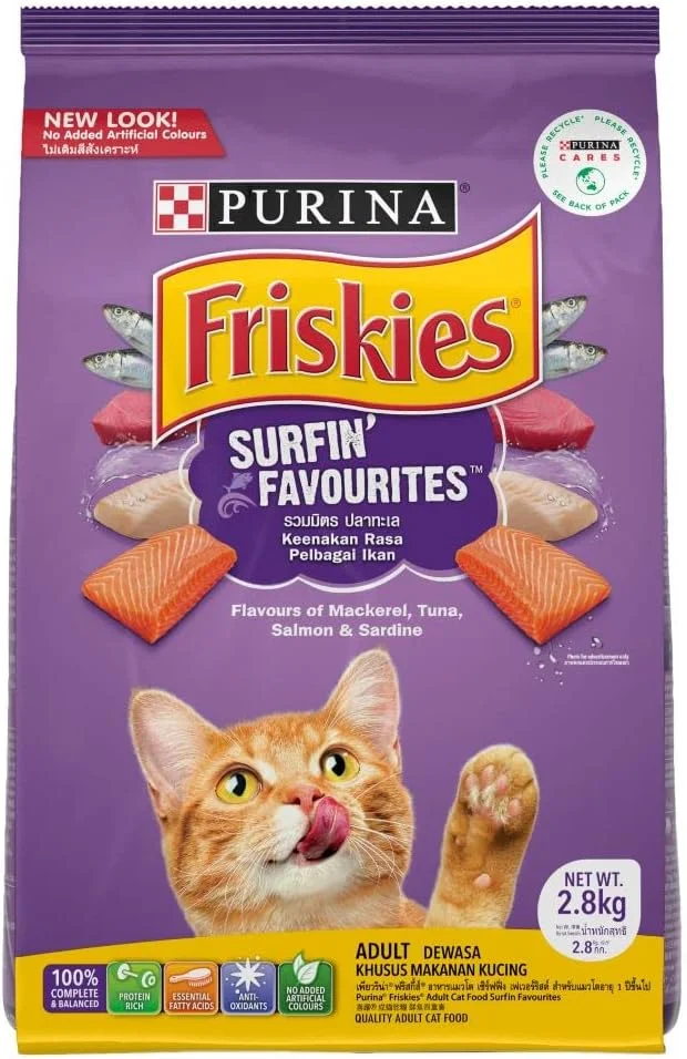 غذای گربه FRISKIES Surfin' Favourites، طعم های ماهی خال مخالی، ماهی تن، ماهی سالمون و ساردین، 2.5 کیلوگرم، بسته بندی، بزرگسال، خشک