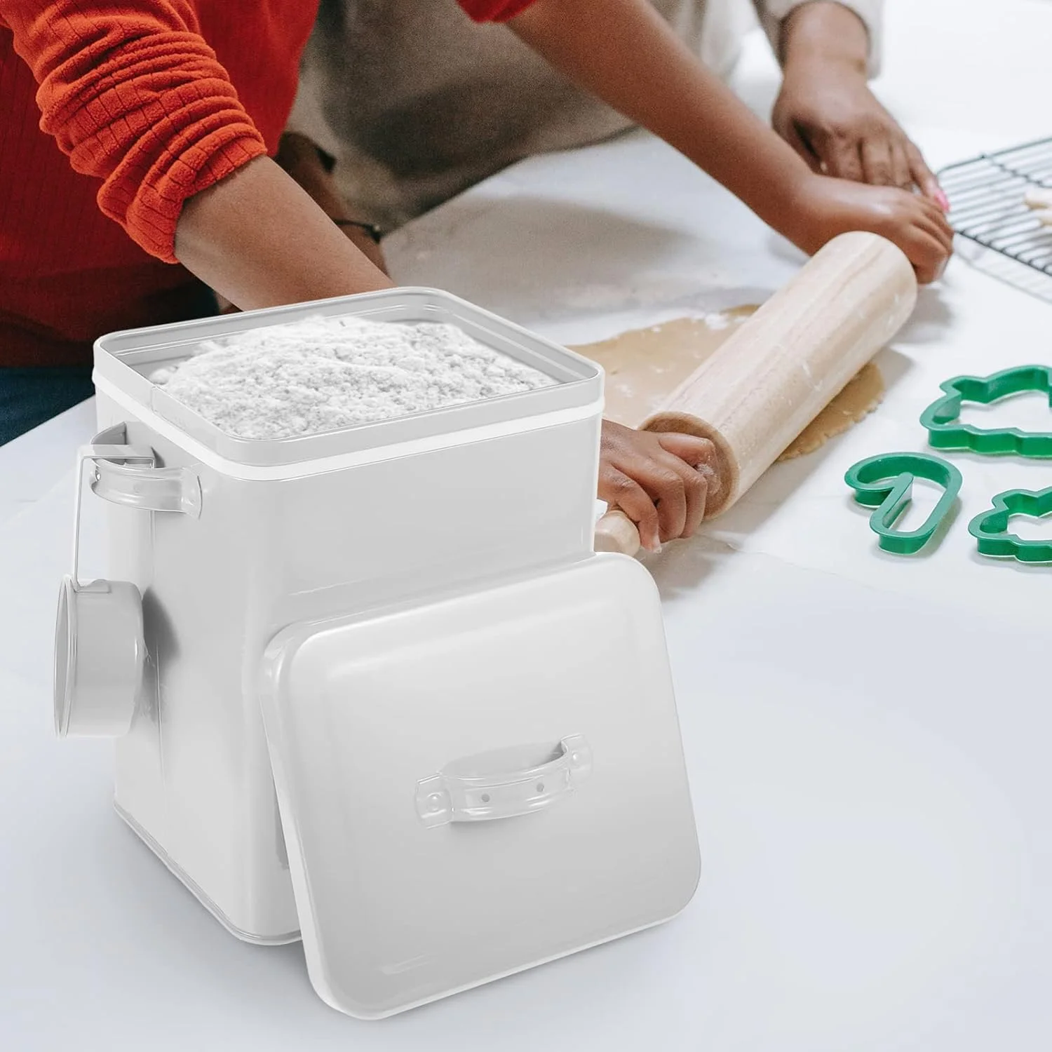 ظرف نگهداری برنج فلزی RAINISO با درب، ظروف غلات، پخش کننده، ظرف نگهداری مواد غذایی مهر و موم شده برای غلات، حبوبات، غذای حیوانات خانگی - سفید ظرف نگهداری برنج فلزی RAINISO با درب، ظروف غلات، پخش کننده، ظرف نگهداری مواد غذایی مهر و موم شده برای غلات، حبوبات، غذای حیوانات خانگی - سفید