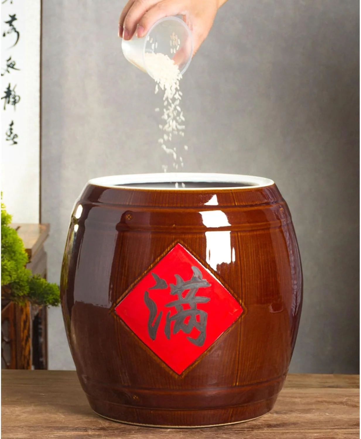 ظرف سرامیکی نگهداری مواد غذایی، ظرف کلاسیک نگهداری برنج، ظروف دربسته مواد غذایی، سطل سرامیکی برنج با درب، ظرف سرامیکی پخش کننده برنج، ظرف نگهداری مواد غذایی برای برنج، آرد، غذای حیوانات خانگی ظرف سرامیکی نگهداری مواد غذایی، ظرف کلاسیک نگهداری برنج، ظروف دربسته مواد غذایی، سطل سرامیکی برنج با درب، ظرف سرامیکی پخش کننده برنج، ظرف نگهداری مواد غذایی برای برنج، آرد، غذای حیوانات خانگی