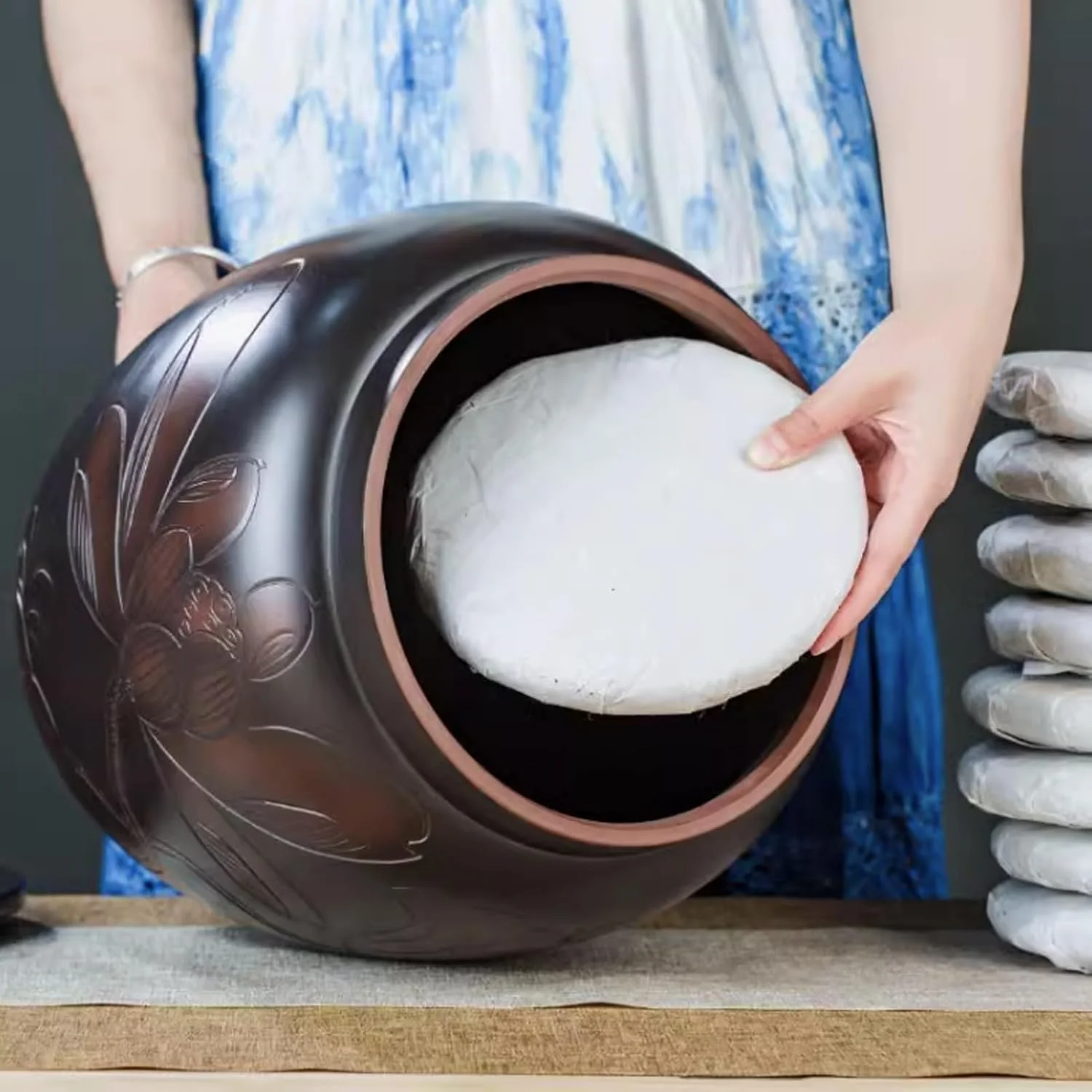 سیلندر برنج سرامیکی خانگی، سطل برنج سرامیکی با درب، ظرف نگهداری برنج چینی، جعبه نگهداری برنج، ظرف برنج مزرعه، شیشه نگهداری مواد غذایی برای آرد، یک رنگ - 10 کیلوگرم سیلندر برنج سرامیکی خانگی، سطل برنج سرامیکی با درب، ظرف نگهداری برنج چینی، جعبه نگهداری برنج، ظرف برنج مزرعه، شیشه نگهداری مواد غذایی برای آرد، یک رنگ - 10 کیلوگرم