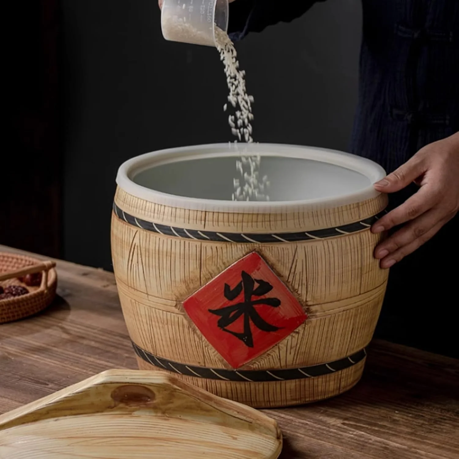 ظرف برنج سرامیکی، استوانه برنج سرامیکی با درب، ظرف نگهداری برنج به سبک چینی، ظرف نگهداری مواد غذایی آشپزخانه، مناسب برای آرد، آجیل، تنقلات (10 کیلوگرم مدل A)