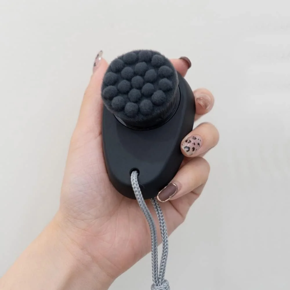 برس پاک کننده صورت خزنه، 2 در 1 برای لایه برداری صورت، میکروفیبر زغال بامبو نرم برای پاکسازی عمیق منافذ، برس اسکرابر سیلیکونی دوگانه صورت برای مراقبت از پوست به همراه درب، مشکی (2 عدد)