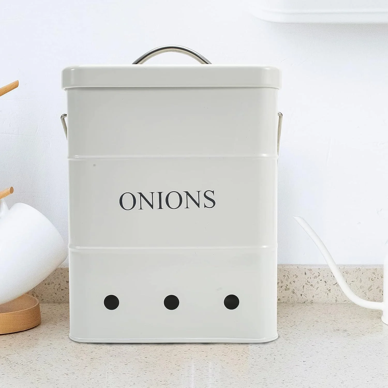 ظرف نگهداری پیاز Xbopetda، سطل فلزی برای پیاز، محفظه نگهداری آشپزخانه با سوراخ های تهویه هوا - سطل سازمان دهنده انبار آشپزخانه، نگهدارنده تازه سبزیجات (سفید) ظرف نگهداری پیاز Xbopetda، سطل فلزی برای پیاز، محفظه نگهداری آشپزخانه با سوراخ های تهویه هوا - سطل سازمان دهنده انبار آشپزخانه، نگهدارنده تازه سبزیجات (سفید)