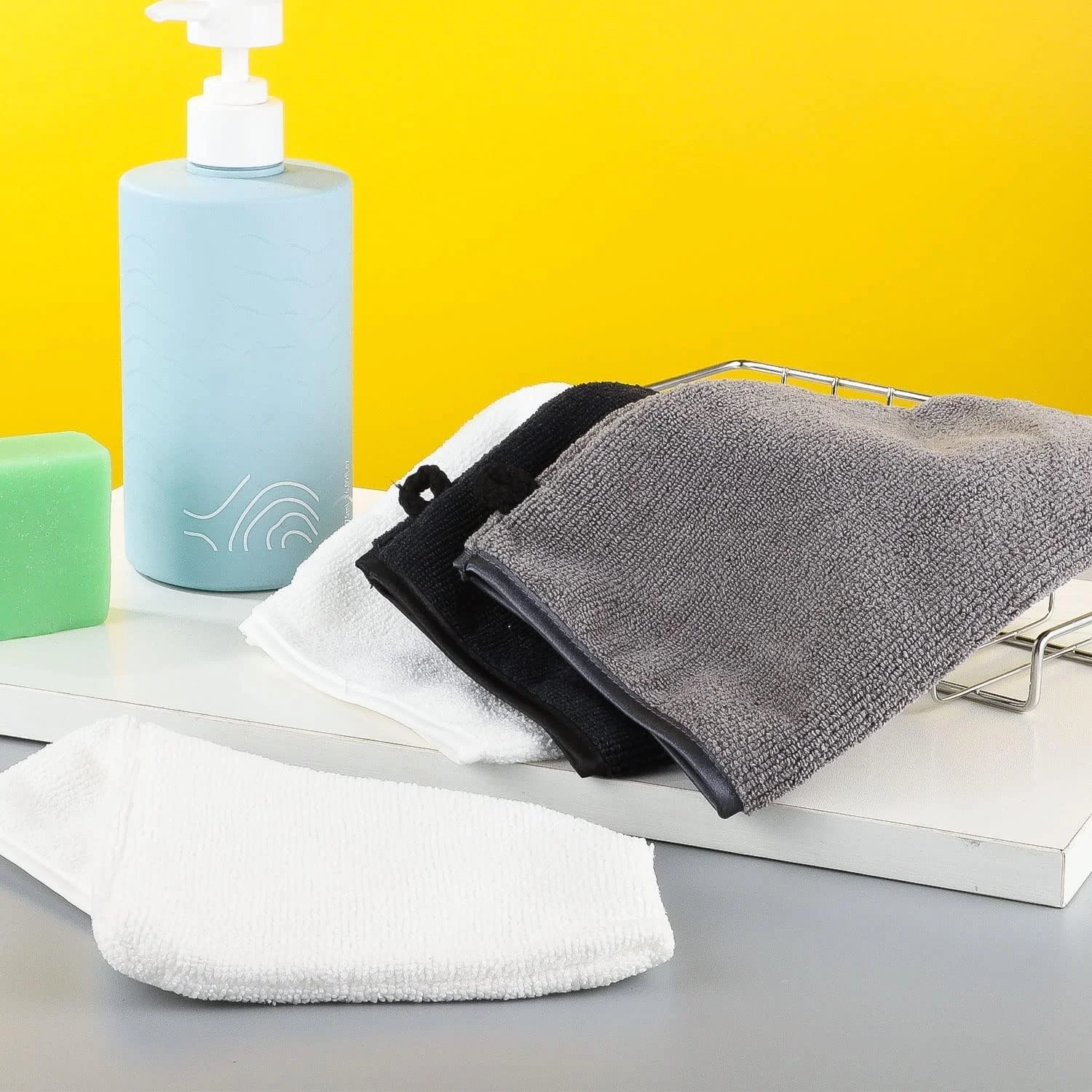 دستکش های شستشوی بدن میکروفایبر BIGTHREE، بسته 6 عددی دستمال صورت، دستکش پاک کننده صورت، دستکش های حوله ای پاک کننده آرایش برای حمام و اسپا (سفید، مشکی، خاکستری) دستکش های شستشوی بدن میکروفایبر BIGTHREE، بسته 6 عددی دستمال صورت، دستکش پاک کننده صورت، دستکش های حوله ای پاک کننده آرایش برای حمام و اسپا (سفید، مشکی، خاکستری)