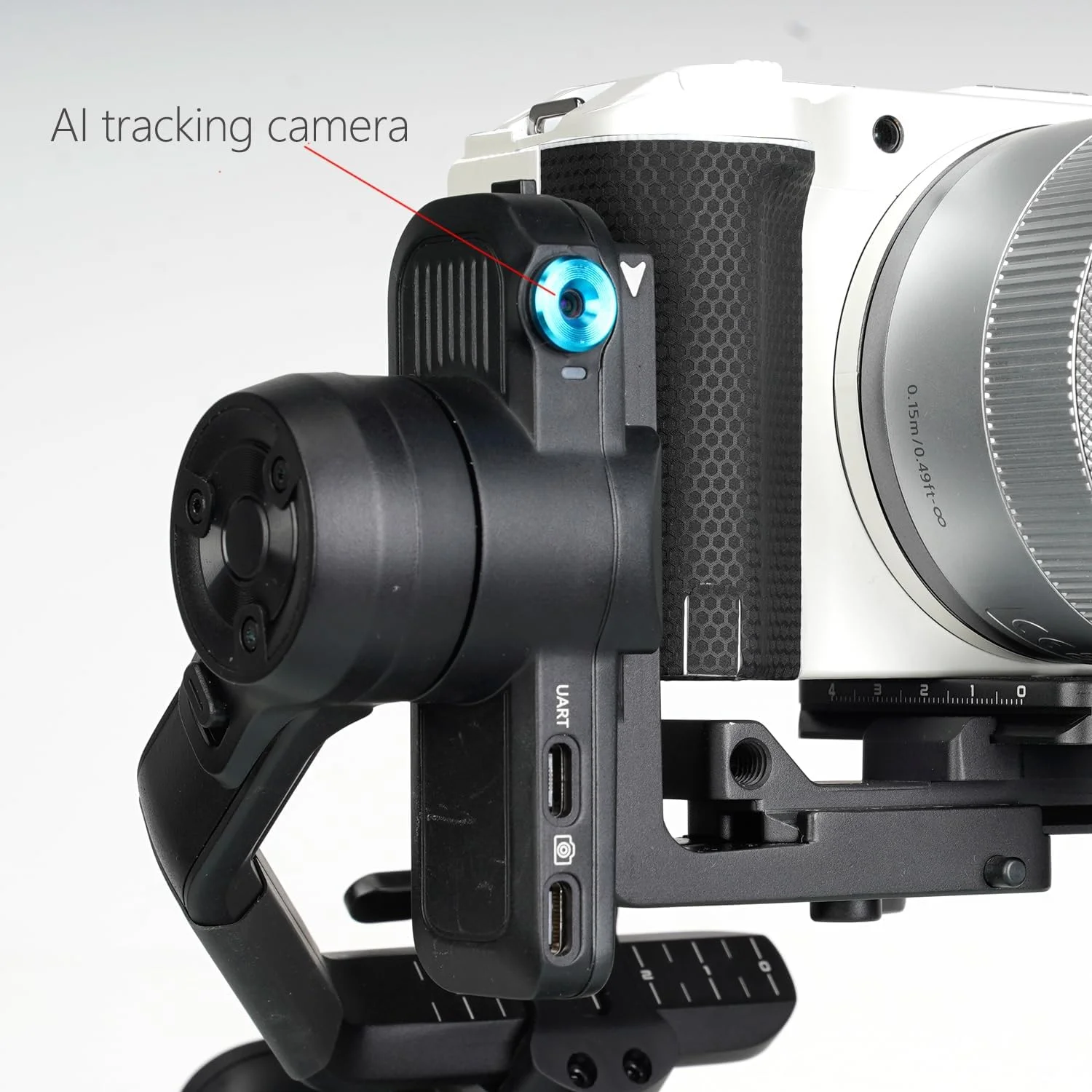 لرزشگیر دوربین سه محوره همه کاره FeiyuTech SCORP Mini-3 با سنسور ردیابی هوش مصنوعی داخلی