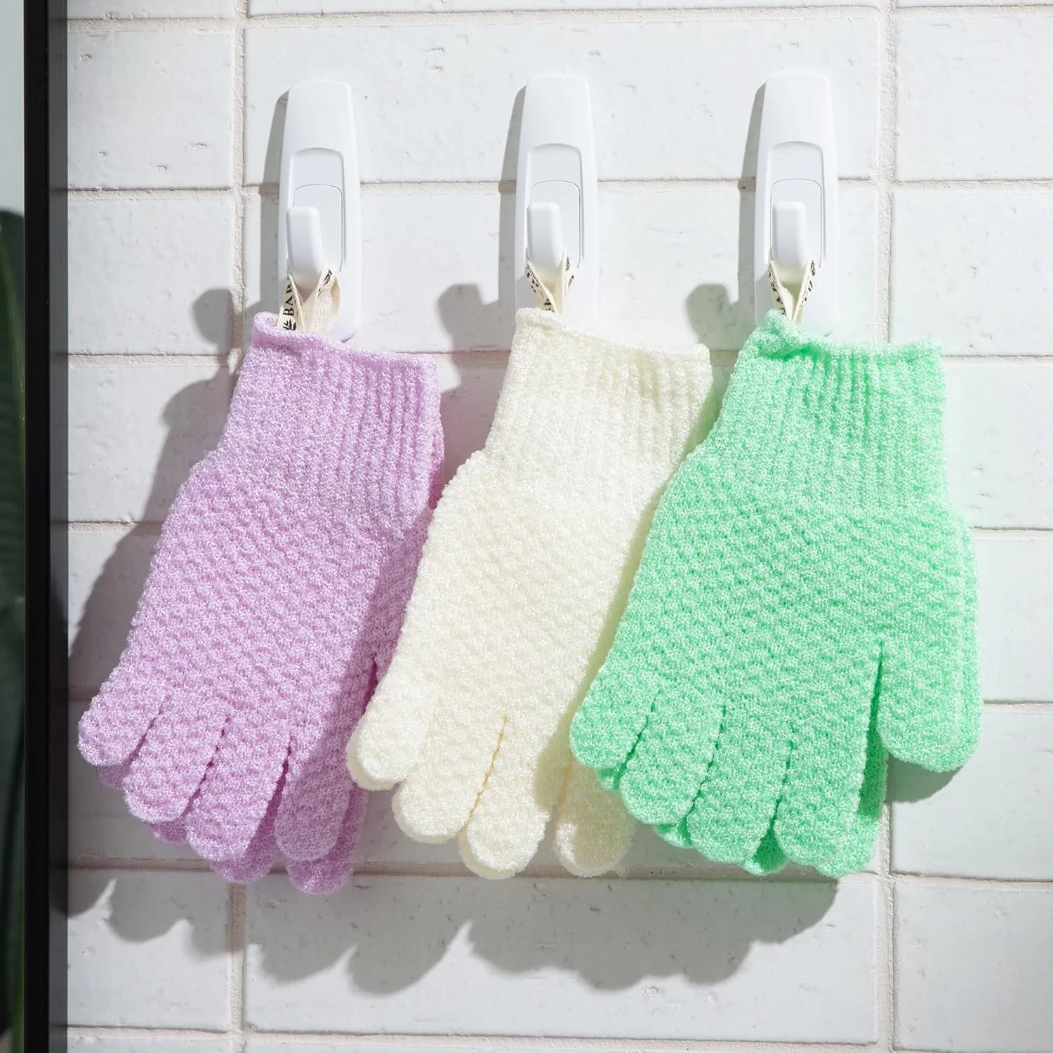 دستکش لایه بردار سفید Bare Botanics بسته 4 عددی مناسب حمام | 100% الیاف نایلونی | دستکش حمام لایه بردار مناسب لایه برداری | دستکش حمام و از بین برنده پوست مرده بدن | دستکش لایه بردار مرطوب و خشک