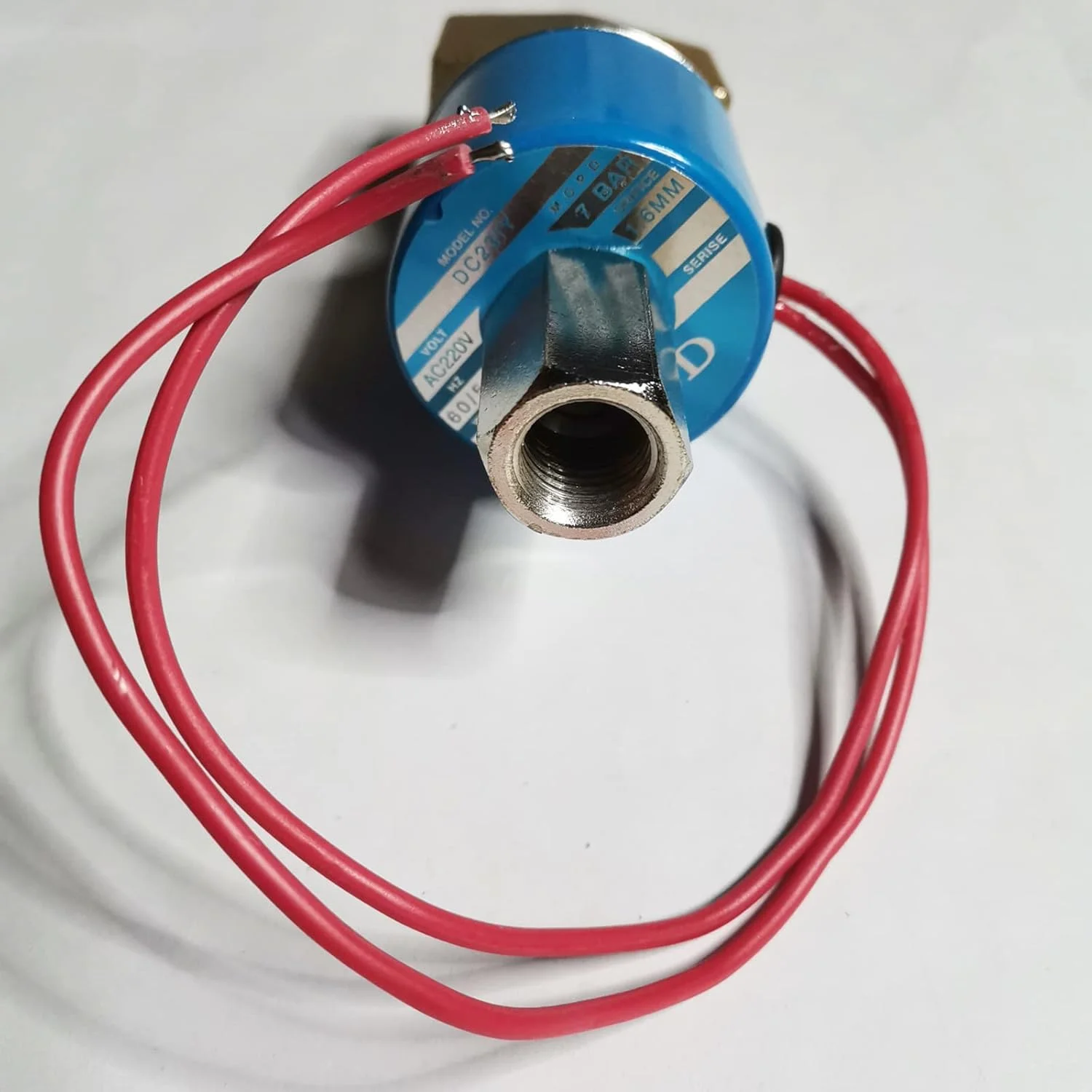 شیر الکترومغناطیسی 3 راهه BEBALETY G1/4 اینچ، عملکرد مستقیم برنجی N/C KSD برای آب 0-0.9 مگاپاسکال