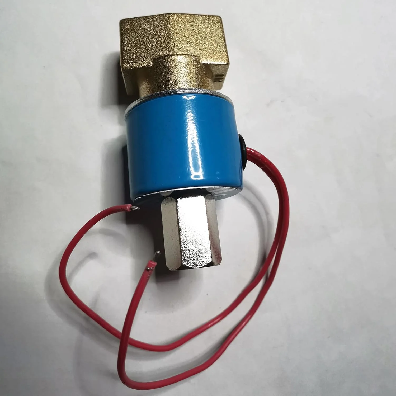 شیر الکترومغناطیسی 3 راهه BEBALETY G1/4 اینچ، عملکرد مستقیم برنجی N/C KSD برای آب 0-0.9 مگاپاسکال