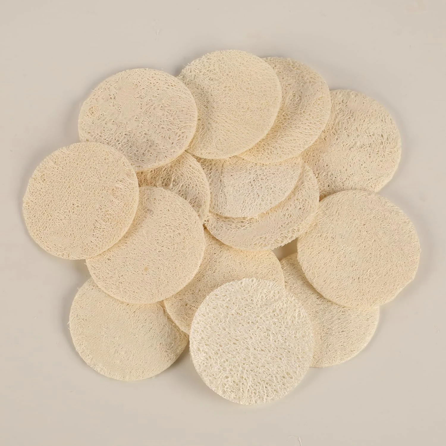 پد لایه بردار طبیعی صورت لیف اسفنجی، برس صورت، پاک کننده آرایش، اسکرابر دوش، از بین برنده پوست مرده، حمام بدن برای آقایان و بانوان، منبع تجدید پذیر - بسته 15 عددی
