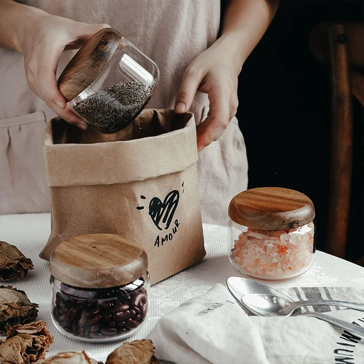 ظروف شیشه ای نگهداری مواد غذایی SWIUKPHE با درب چوبی - شیشه های کوچک قهوه - سازماندهی انبار برای جو دوسر، غلات، برنج و آبنبات