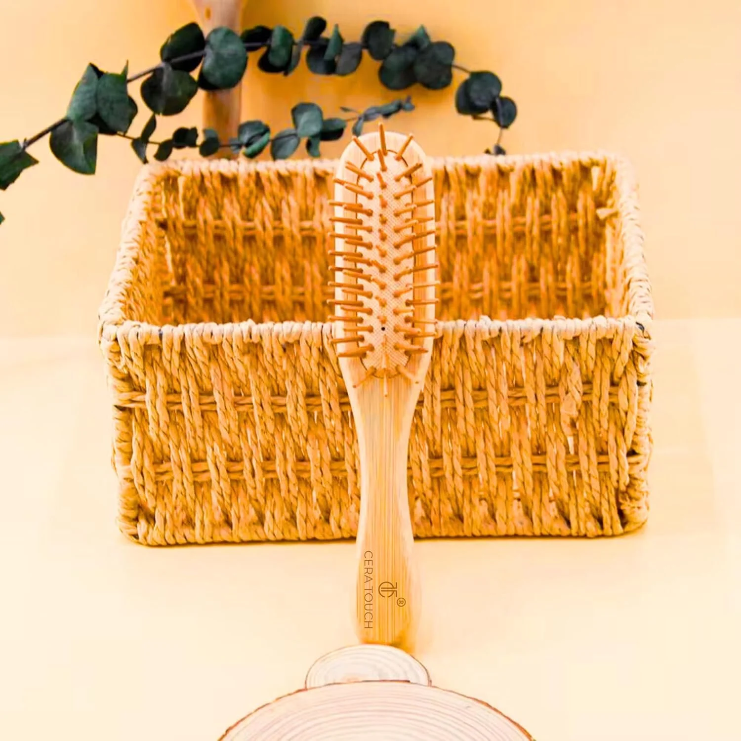 برس مو بامبو مینی Cera Touch - برس موی بامبو قابل حمل برای باز کردن گره و ماساژ پوست سر، برس موی چوبی برای موهای صاف و بدون وز - برس موی چوبی ایده آل برای زنان، مردان و کودکان. برس مو بامبو مینی Cera Touch - برس موی بامبو قابل حمل برای باز کردن گره و ماساژ پوست سر، برس موی چوبی برای موهای صاف و بدون وز - برس موی چوبی ایده آل برای زنان، مردان و کودکان.