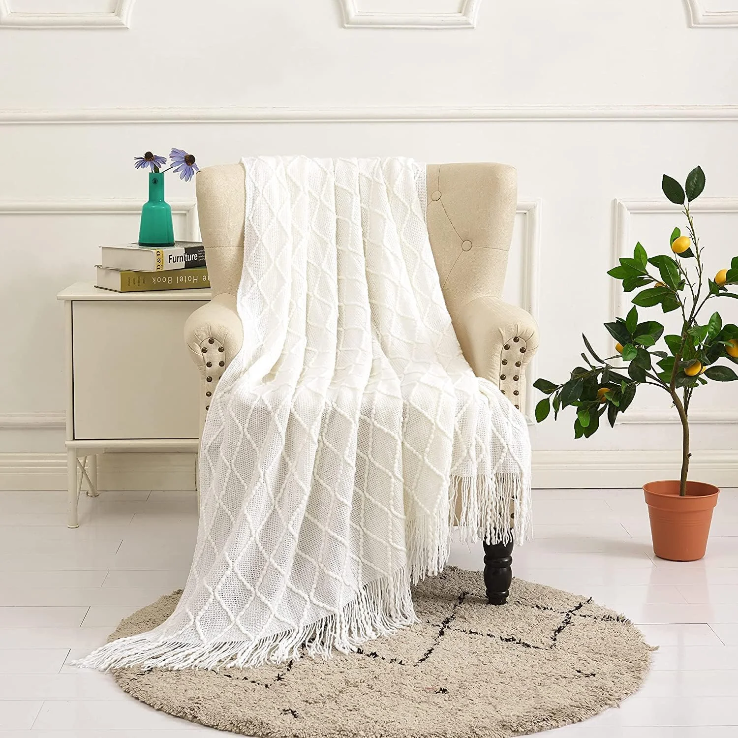 MAKINGTEC Sofa Decorative Blanket, Soft and Comfortable Knitted Blanket with Tassels for Sofa and Bed Diamond Shaped Coverlet Lightweight Decorative Bed End Blanket Nap Blanket (beige, 127x152cm) MAKINGTEC Sofa Decorative Blanket, Soft and Comfortable Knitted Blanket with Tassels for Sofa and Bed Diamond Shaped Coverlet Lightweight Decorative Bed End Blanket Nap Blanket (beige, 127x152cm)