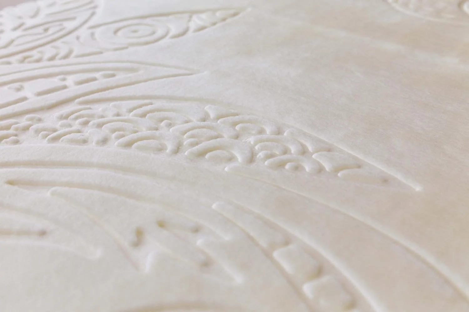 پتوی مخملی فوق العاده نرم و لوکس اسپانیایی، سایز کینگ 220 x 240 سانتی متر، ضخیم و سنگین وزن 3.25 کیلوگرم، (کرم) پتوی مخملی فوق العاده نرم و لوکس اسپانیایی، سایز کینگ 220 x 240 سانتی متر، ضخیم و سنگین وزن 3.25 کیلوگرم، (کرم)