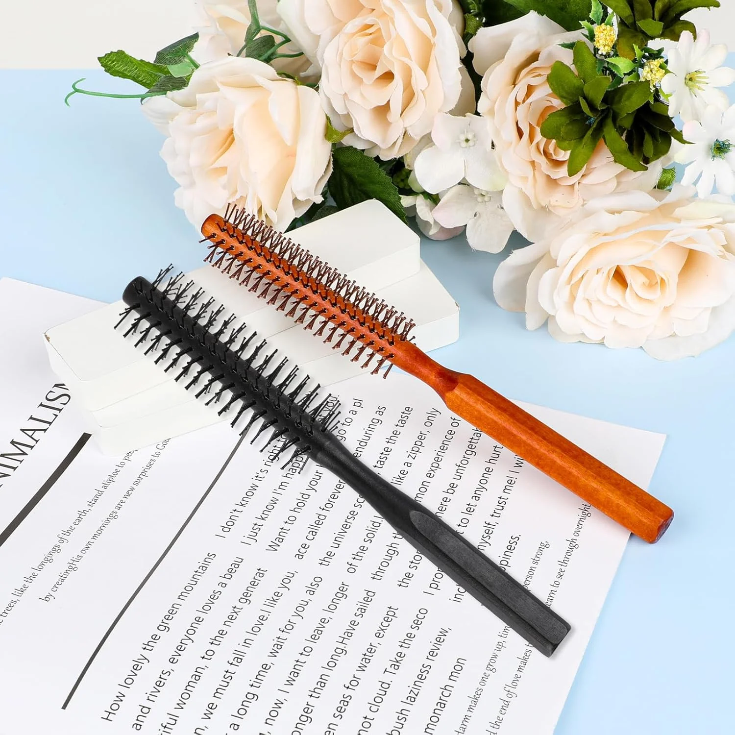برس گرد کوچک برای خشک کردن مو، بسته 2 عددی، برس کوچک حالت دهنده مو با 8 ردیف موهای نایلونی، شانه فر کننده گرد، برس موی فر کننده مسافرتی برای موهای خیس، موج دار، چتری، لیفتینگ و حالت دادن به فر