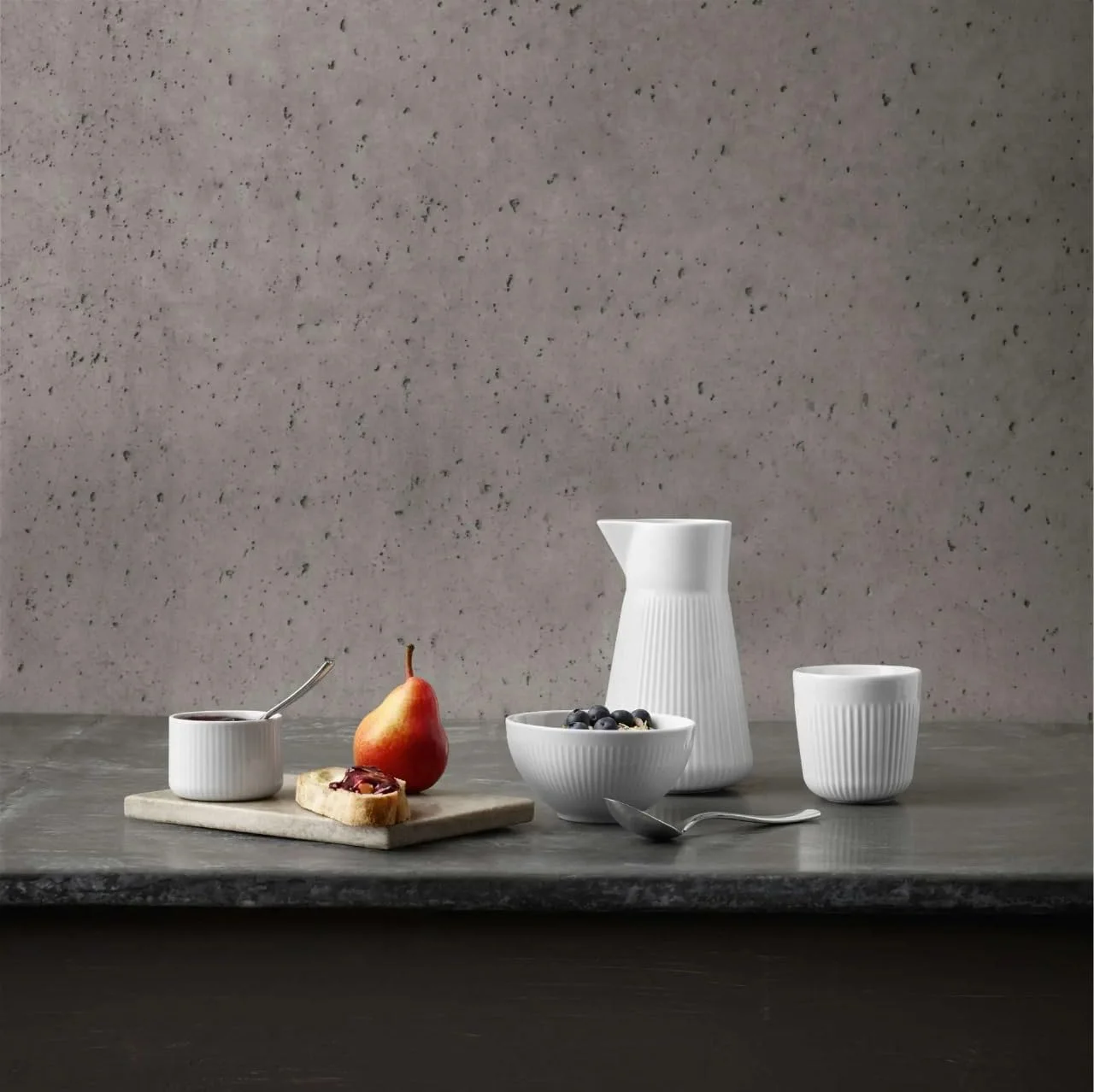 ظرف درب دار اوا سولو نوا - ظرف نگهداری چینی سفید، طراحی اسکاندیناویایی شیک، ظرف آشپزخانه بادوام و زیبا برای شکر، ادویه جات و چاشنی ها، قابل شستشو در ماشین ظرفشویی (کاسه با درب)