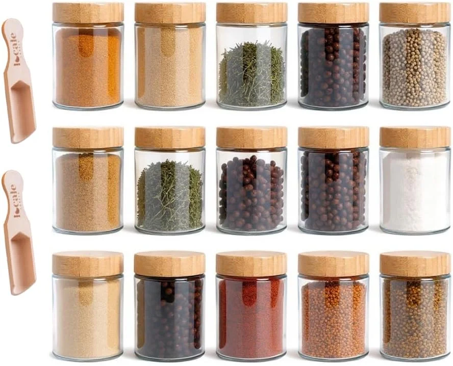 ست 15 عددی شیشه ادویه خالی 240 میلی لیتری با درب بامبو - ظروف نگهداری مواد غذایی با 2 قاشق اندازه گیری - ست نظم دهنده کابینت آشپزخانه برای ادویه جات، گیاهان، چاشنی ها، شمع و صنایع دستی - بدون برچسب
