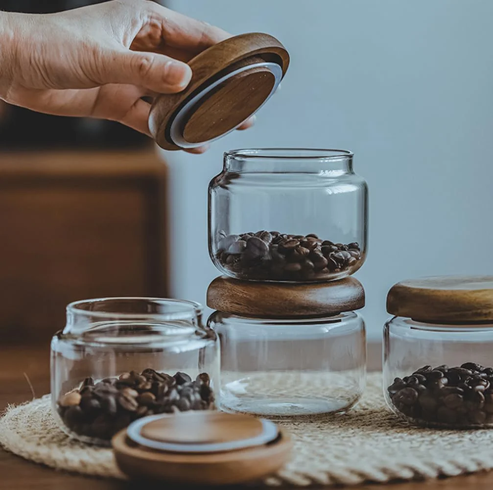 ظرف شیشه ای 300 میلی لیتری نگهداری مواد غذایی با درب چوبی، شیشه حبوبات درب دار مناسب آشپزخانه برای نگهداری قهوه، شکر، چای، ادویه جات، آجیل، آبنبات، مناسب برای سازماندهی کابینت و قفسه