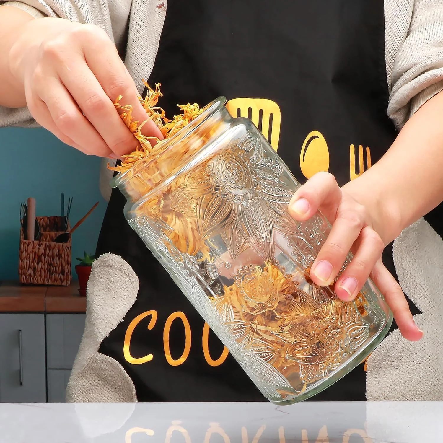 ست 4 عددی شیشه های ذخیره سازی DOOKOO، 700 میلی لیتر، شیشه های درب دار، شیشه های ذخیره سازی مواد غذایی درب چوبی، ظروف شیشه ای نگهداری مواد غذایی برای پیشخوان آشپزخانه، انبار، قهوه، چای، شکر، کلوچه، آبنبات ست 4 عددی شیشه های ذخیره سازی DOOKOO، 700 میلی لیتر، شیشه های درب دار، شیشه های ذخیره سازی مواد غذایی درب چوبی، ظروف شیشه ای نگهداری مواد غذایی برای پیشخوان آشپزخانه، انبار، قهوه، چای، شکر، کلوچه، آبنبات