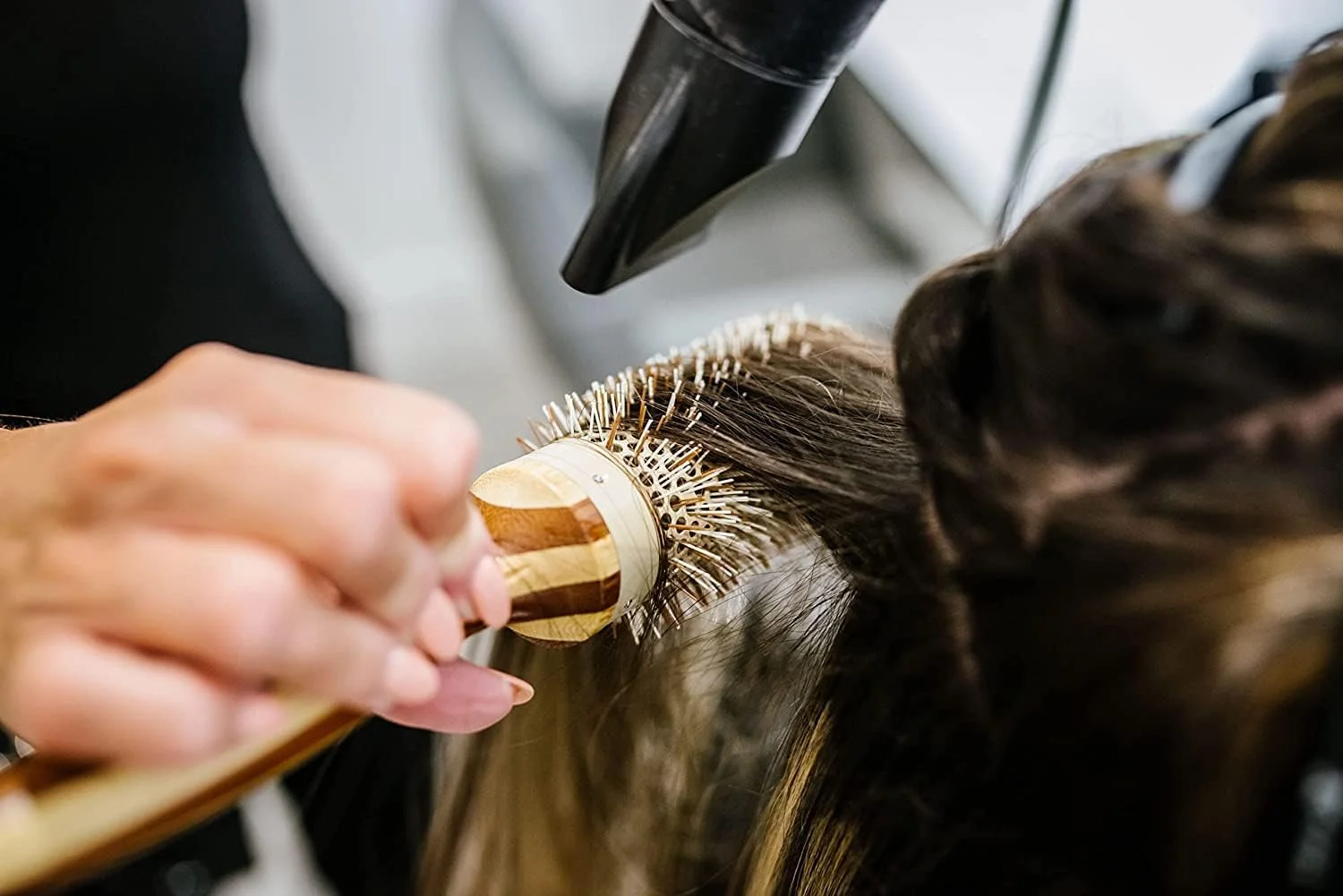 برس حرارتی گرد بامبو حرفه ای کوبه پینتو - برس حالت دهنده برای خشک کردن و فر کردن مو - دسته بامبو سازگار با محیط زیست - بدنه سرامیکی نگهدارنده حرارت (42 میلی متر)