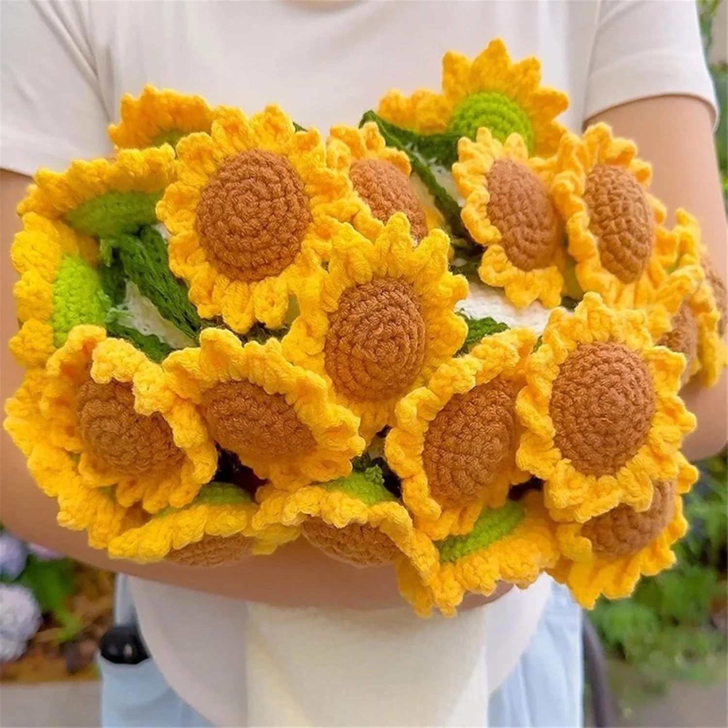 پتوی دستبافت طرح دسته گل آفتابگردان و رز - بافتنی، ابعاد 60-110 سانتیمتر، مناسب عروسی و ولنتاین (B-60cm) پتوی دستبافت طرح دسته گل آفتابگردان و رز - بافتنی، ابعاد 60-110 سانتیمتر، مناسب عروسی و ولنتاین (B-60cm)