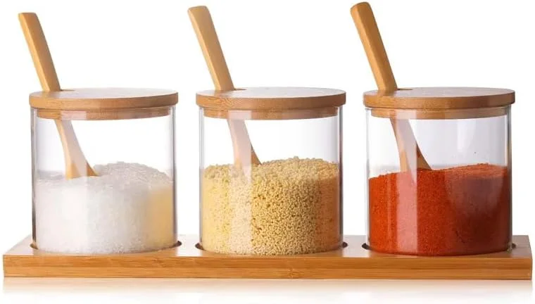 ست 3 عددی شیشه های درب بامبو و قاشق دار 300 میلی لیتری، ظروف شیشه ای درب دار مناسب نگهداری مواد غذایی و ادویه جات آشپزخانه