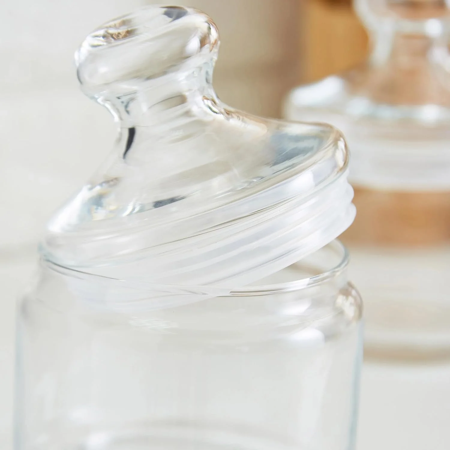 ظرف شیشه ای درب دار ONMART | ظرف شیشه ای درب محکم برای نگهداری پاستا، شیرینی، تشویقی سگ، تنقلات و موارد دیگر | ظروف شیشه ای برای سازماندهی آشپزخانه و قفسه ادویه، شیشه های داروخانه ای 500 میلی لیتری، ست 2 عددی