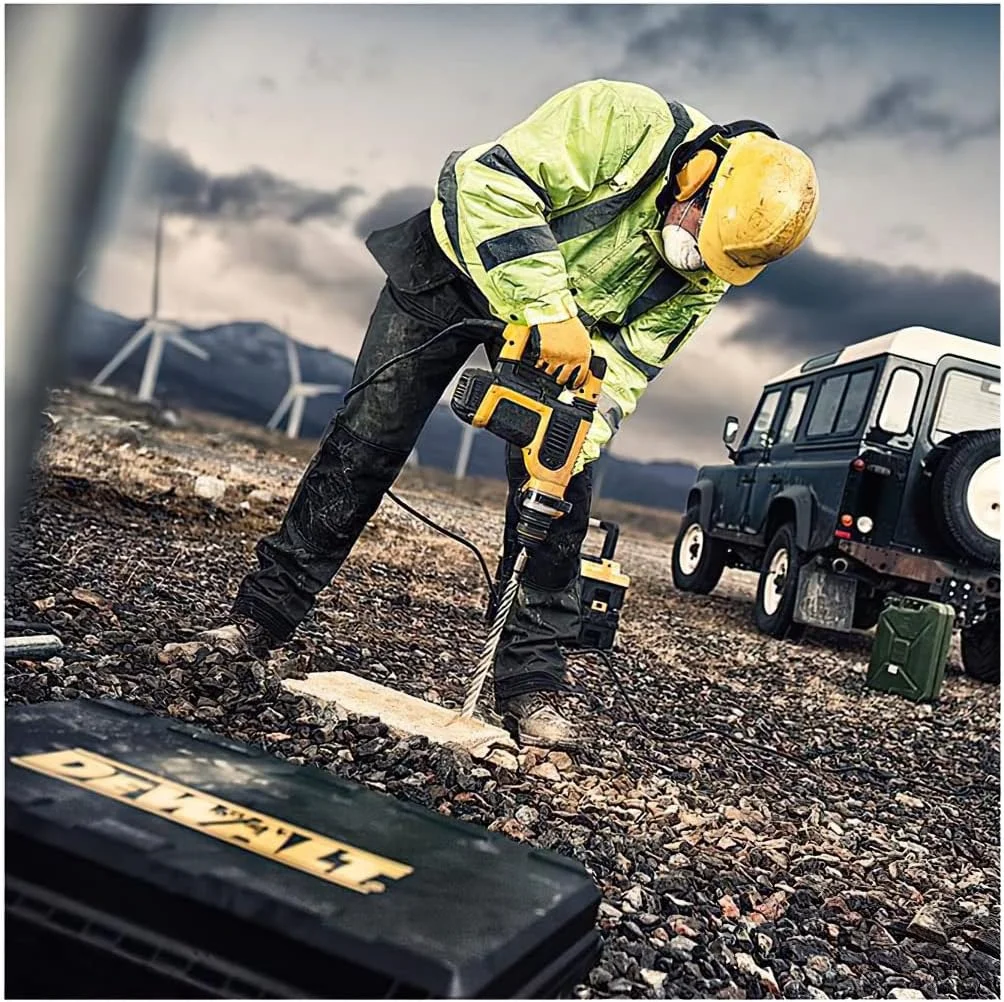 DEWALT D25413K-QS - چکش سبک ترکیبی 1000 وات DEWALT D25413K-QS - چکش سبک ترکیبی 1000 وات