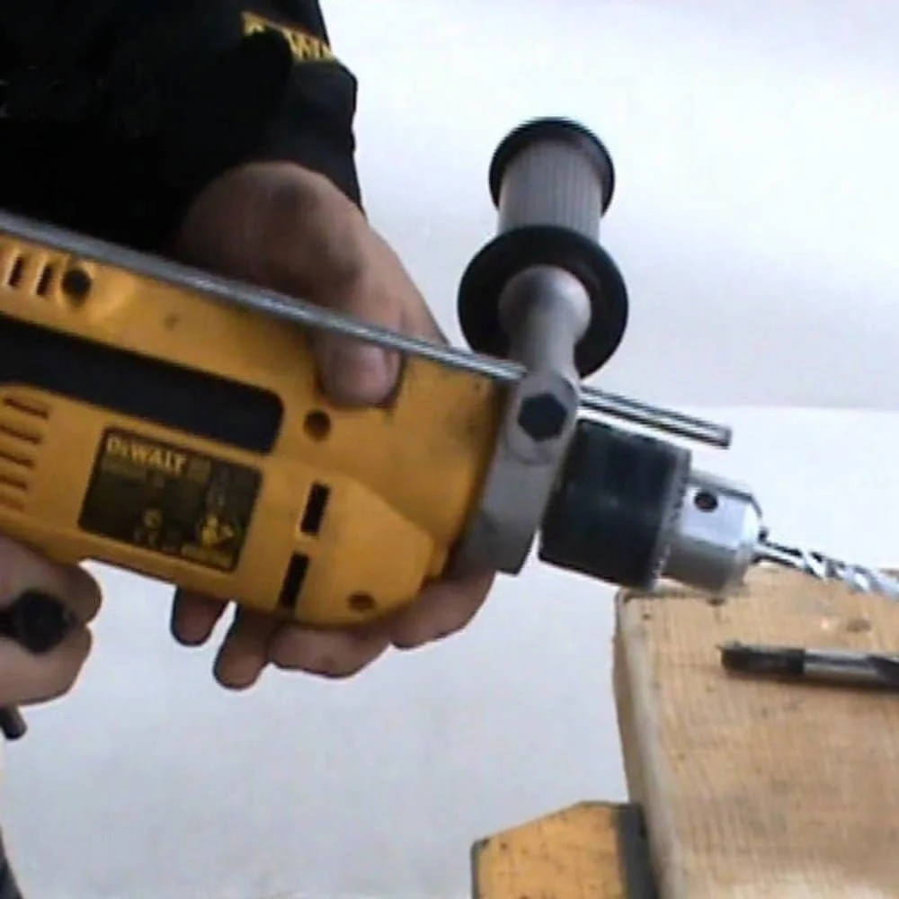 دریل چکشی 13 میلی متری 701 وات DEWALT DEWD024K DWD024KS 230 ولت به همراه جعبه ابزار، زرد/مشکی دریل چکشی 13 میلی متری 701 وات DEWALT DEWD024K DWD024KS 230 ولت به همراه جعبه ابزار، زرد/مشکی