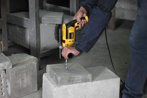 دریل DeWALT DWD024 با سرعت 2800 دور در دقیقه، آچار، 16.5 کیلوگرم، مشکی، نقره ای، زرد دریل DeWALT DWD024 با سرعت 2800 دور در دقیقه، آچار، 16.5 کیلوگرم، مشکی، نقره ای، زرد