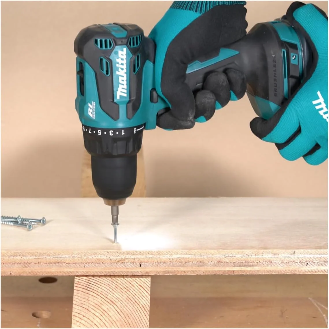 دریل پیچ گوشتی شارژی براشلس 18 ولت ماکیتا مدل DDF490Z (باتری و شارژر شامل نمی شود) دریل پیچ گوشتی شارژی براشلس 18 ولت ماکیتا مدل DDF490Z (باتری و شارژر شامل نمی شود)