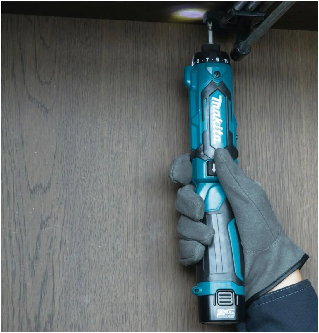 پیچ گوشتی شارژی زاویه دار ماکیتا DF012DSE (7.2 ولت، باتری/شارژر در جعبه حمل، 30 وات، 7.2 ولت) مشکی/آبی