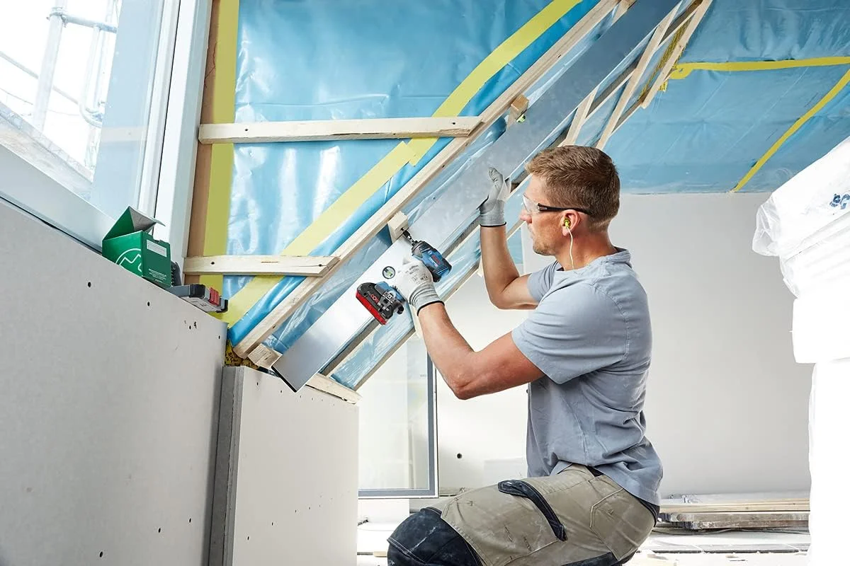 دریل پیچ گوشتی ضربه ای شارژی بوش پروفشنال مدل GDR 18V-200، آبی دریل پیچ گوشتی ضربه ای شارژی بوش پروفشنال مدل GDR 18V-200، آبی