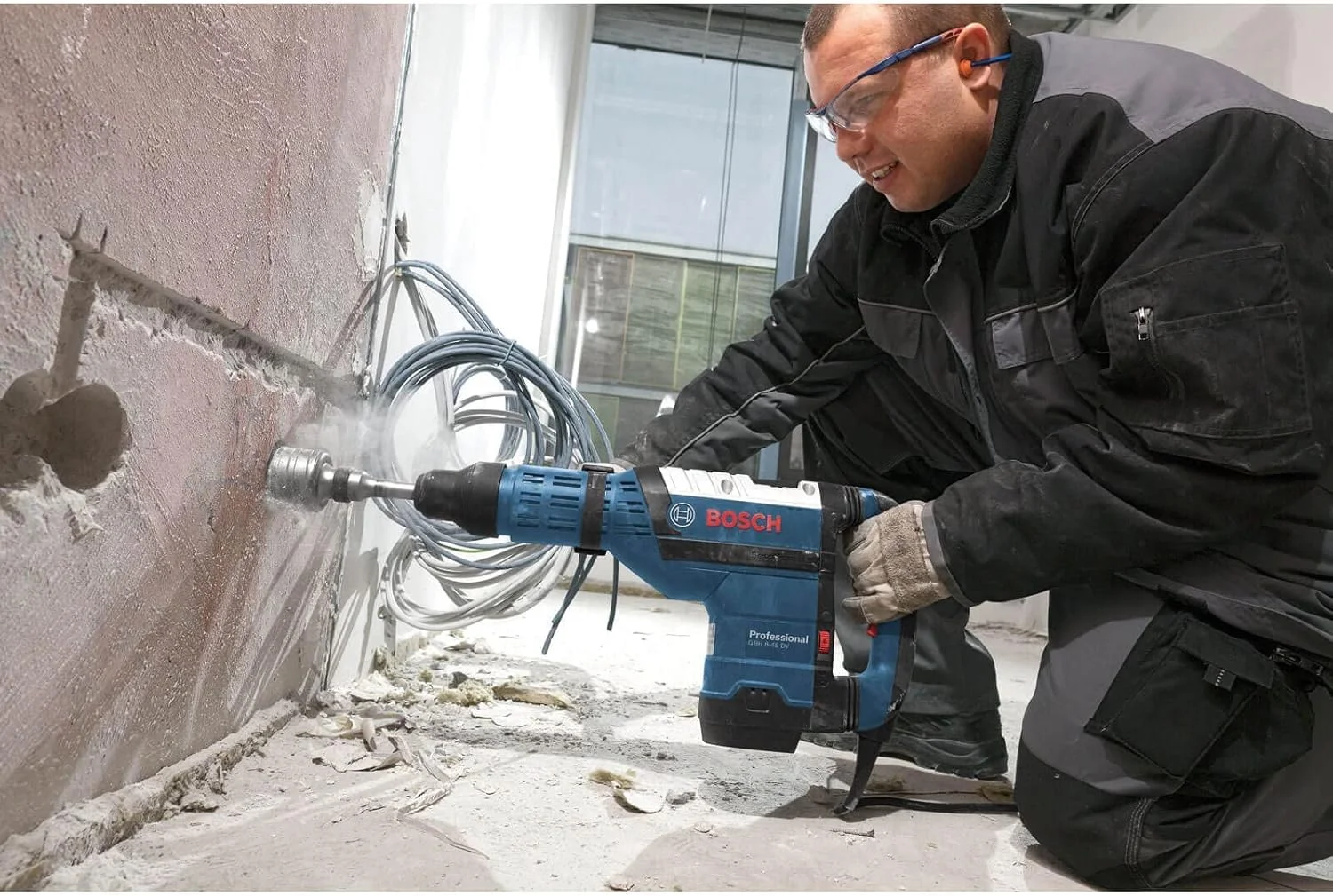 چکش تخریب بوش GBH 8-45 Dv 230V چکش تخریب بوش GBH 8-45 Dv 230V