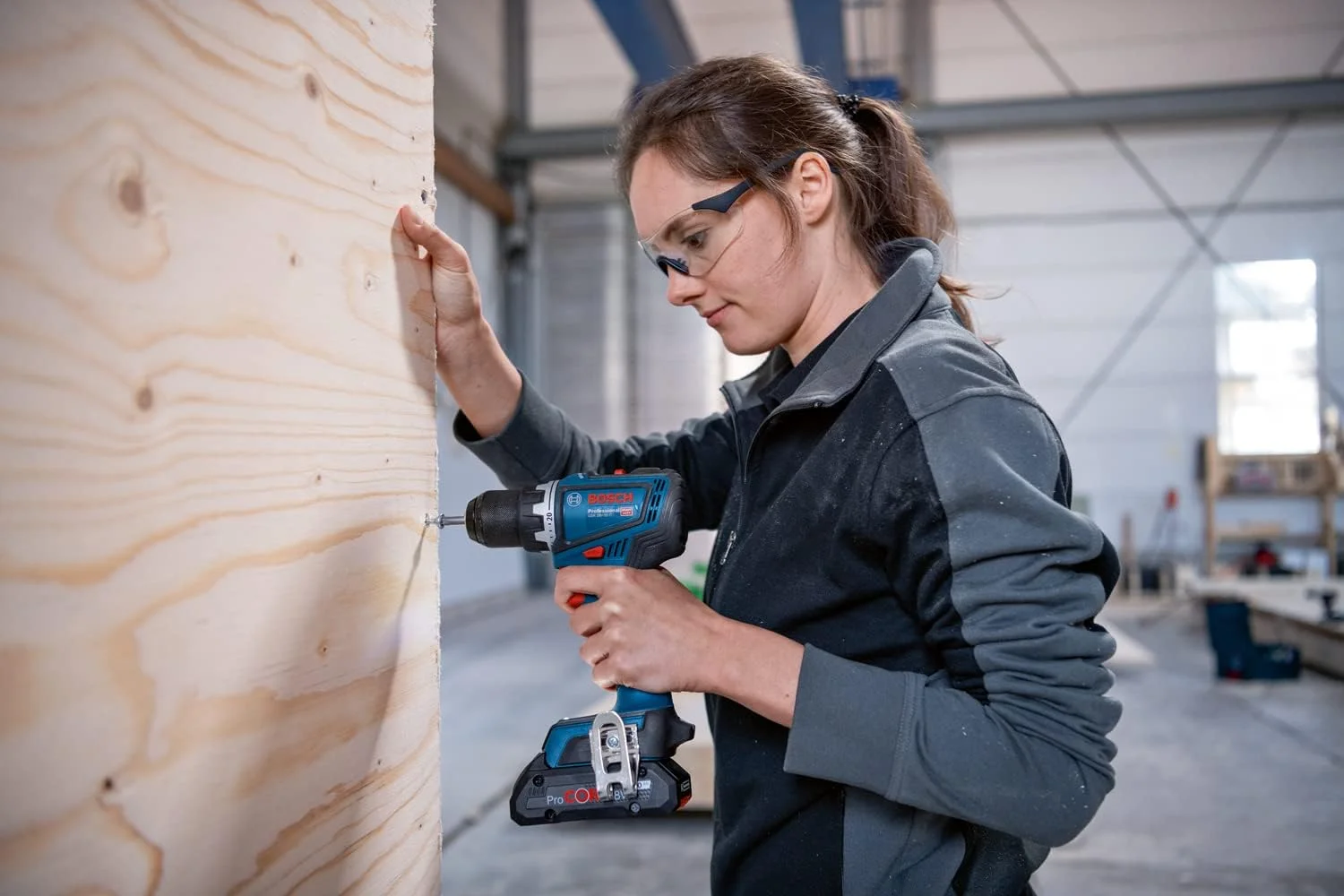 دریل پیچ گوشتی شارژی بوش پروفشنال 18 ولت مدل GSR 18V-90 C (بدون باتری و شارژر، در جعبه L-BOXX) دریل پیچ گوشتی شارژی بوش پروفشنال 18 ولت مدل GSR 18V-90 C (بدون باتری و شارژر، در جعبه L-BOXX)